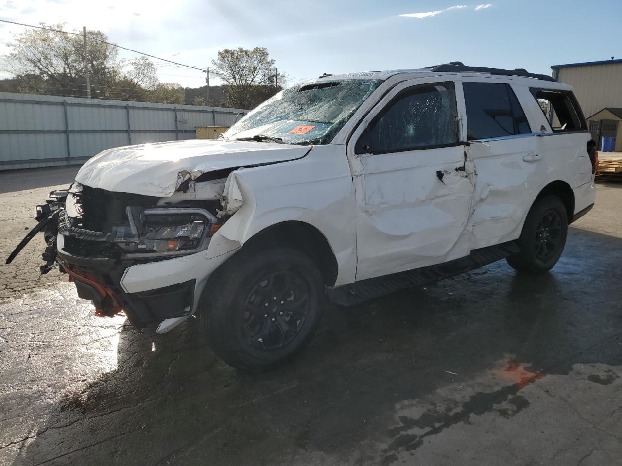 2022 FORD Expedition