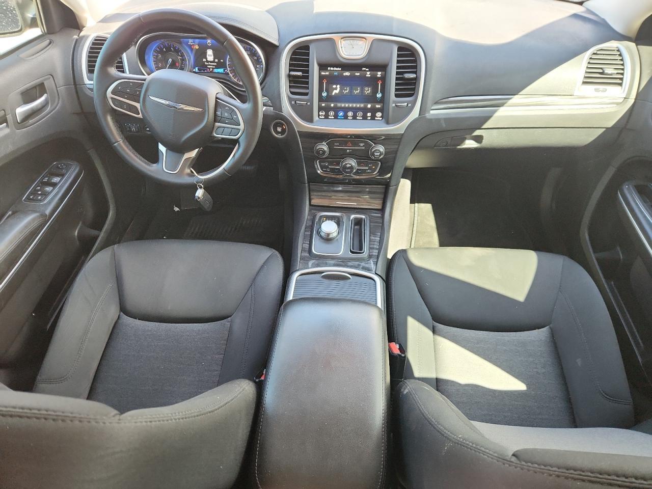 2018 CHRYSLER 300