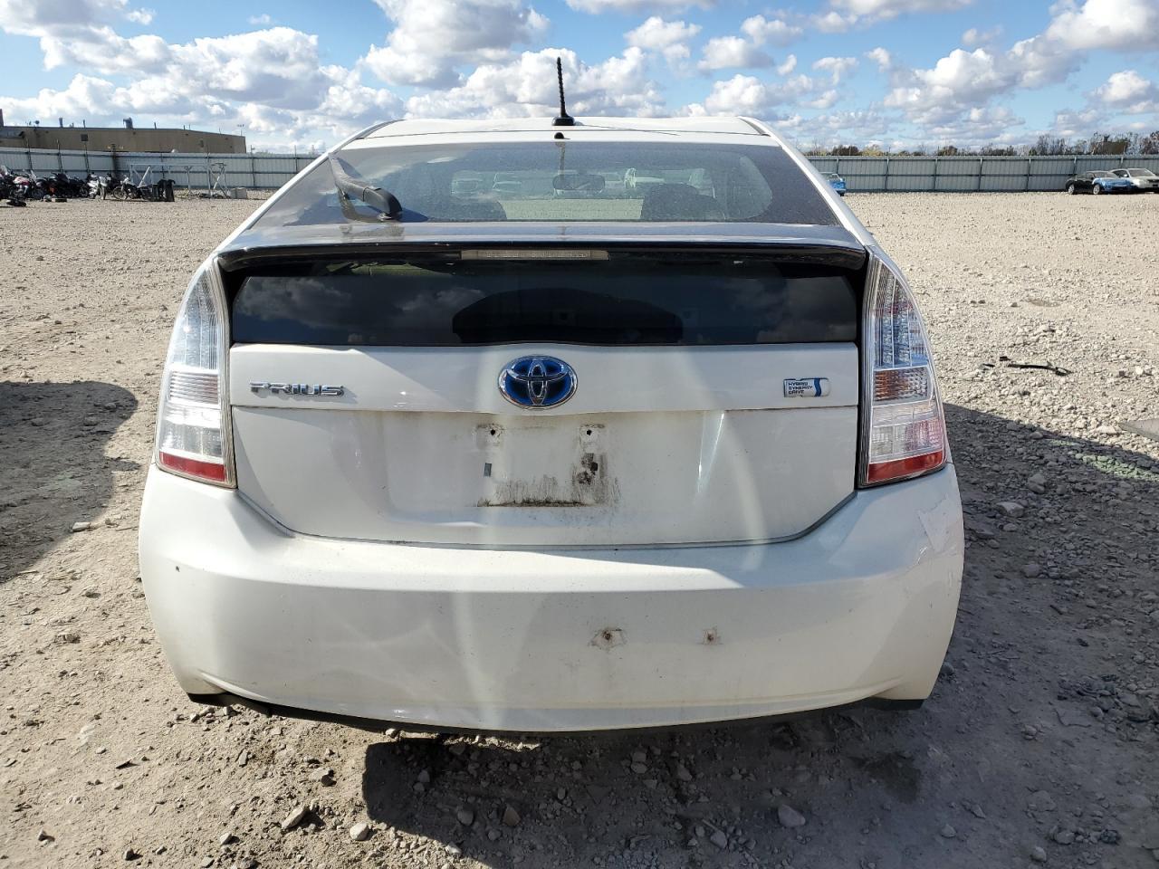 2011 TOYOTA PRIUS