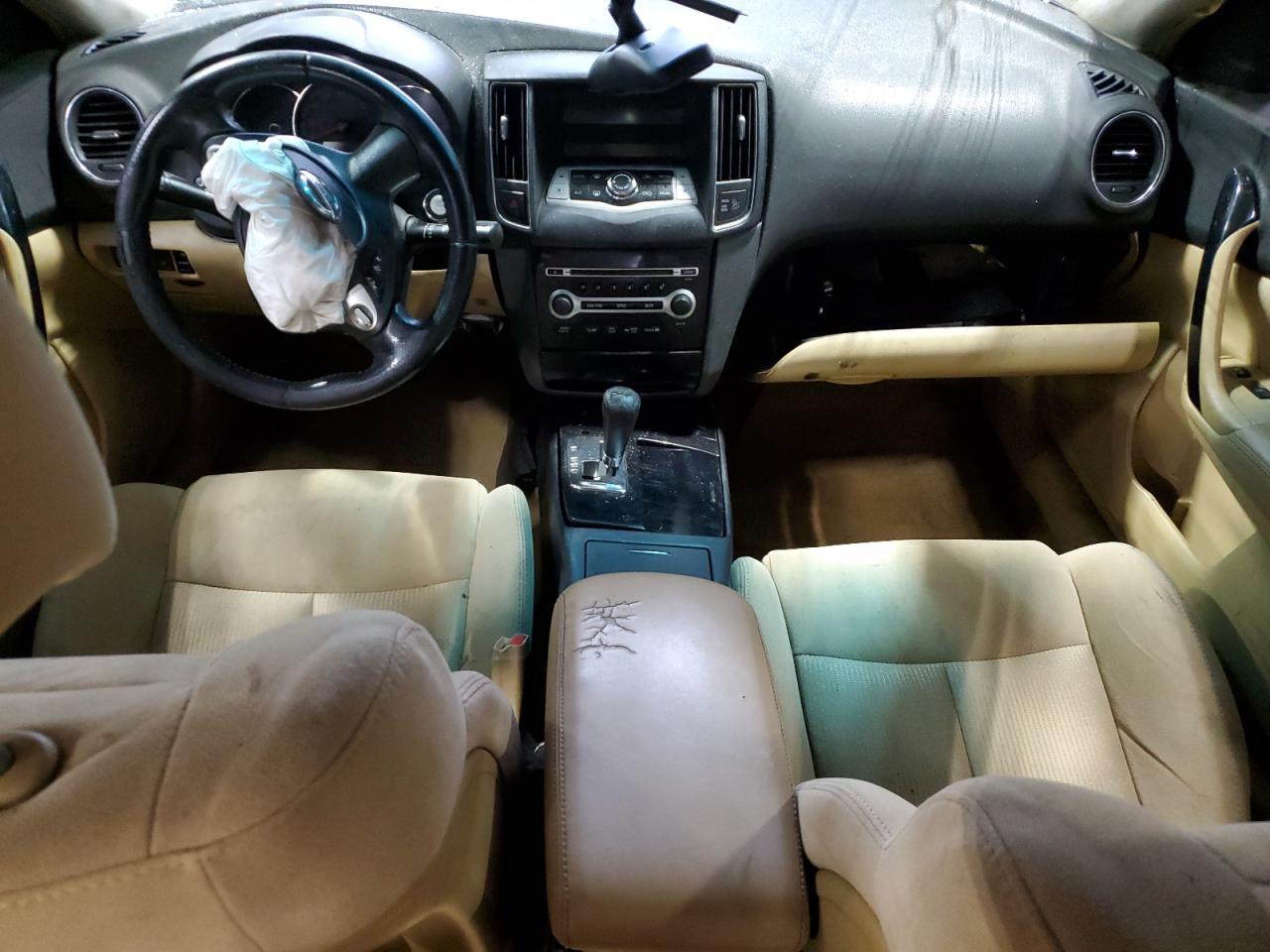 2011 NISSAN Maxima