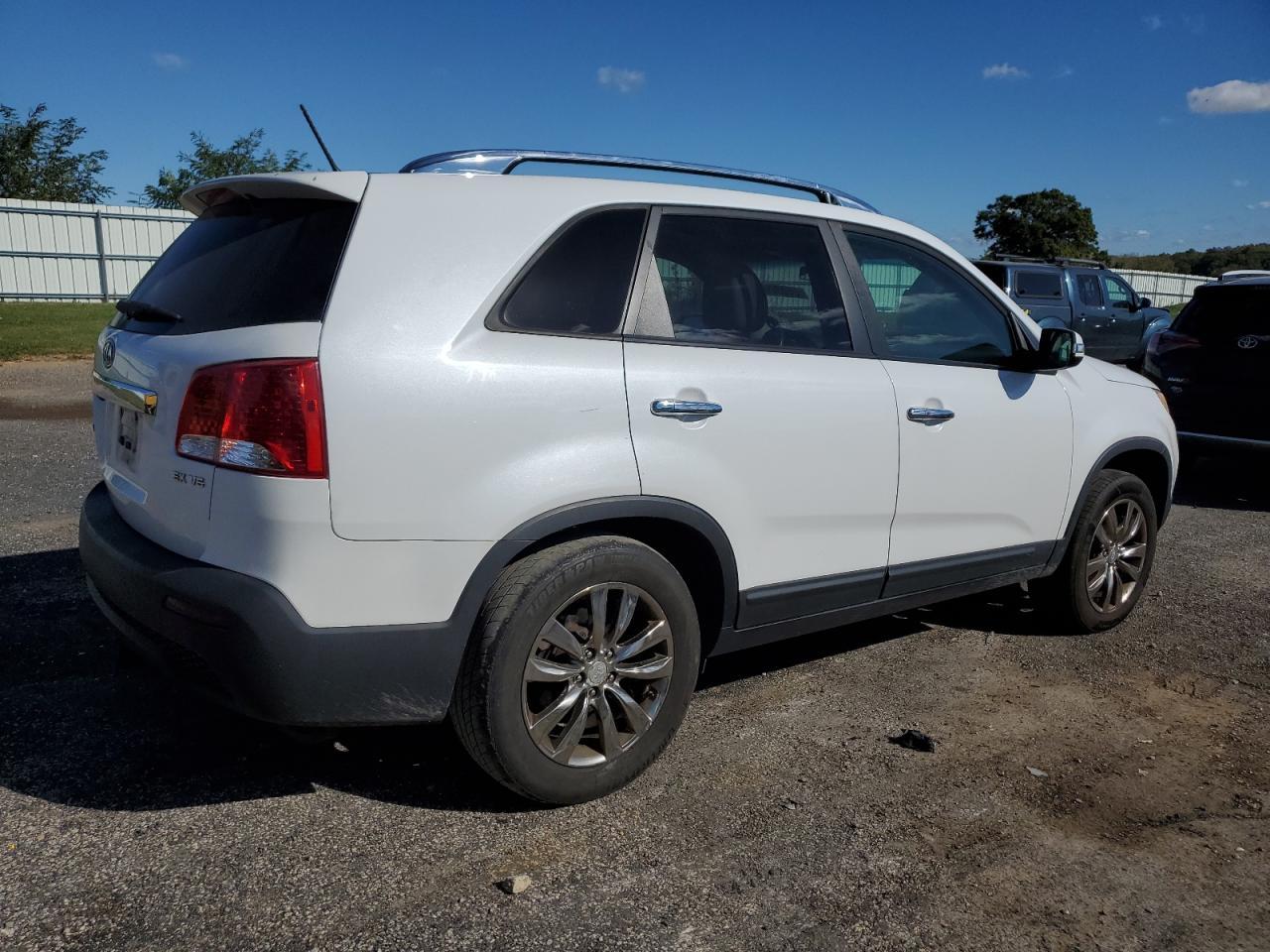 2011 KIA SORENTO