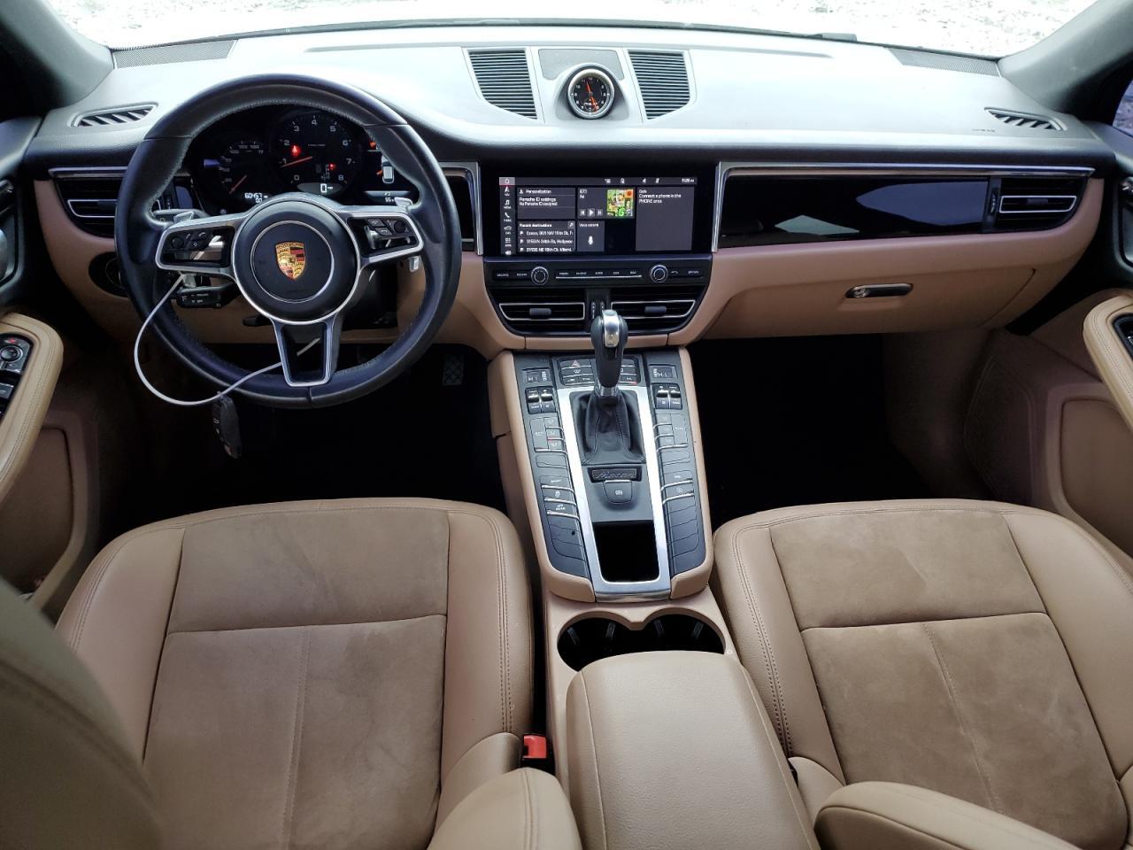 2021 PORSCHE Macan
