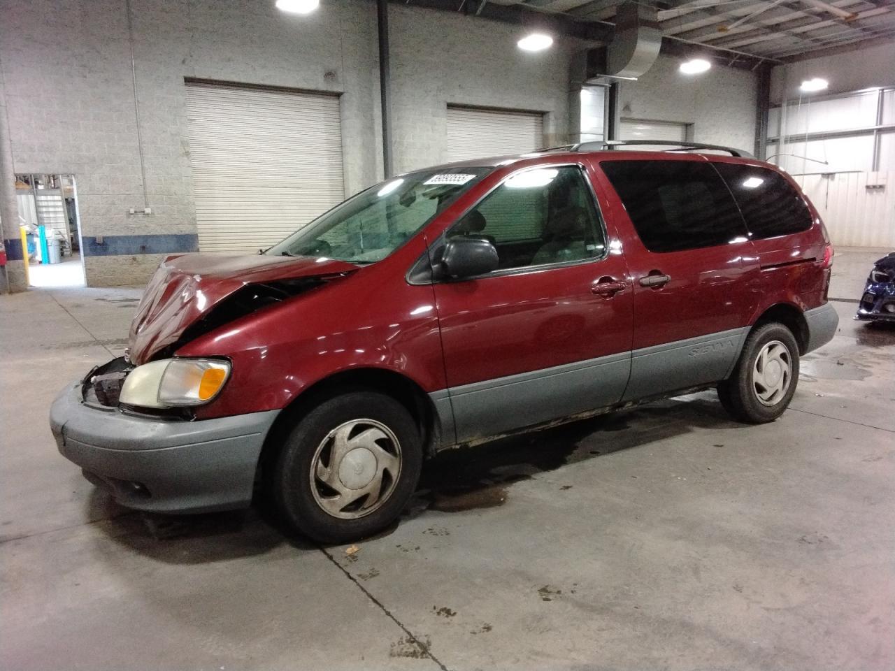 2001 TOYOTA SIENNA