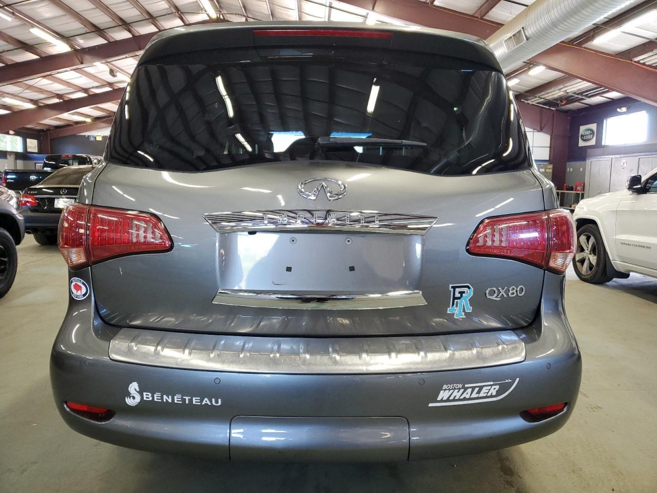 2017 INFINITI QX80