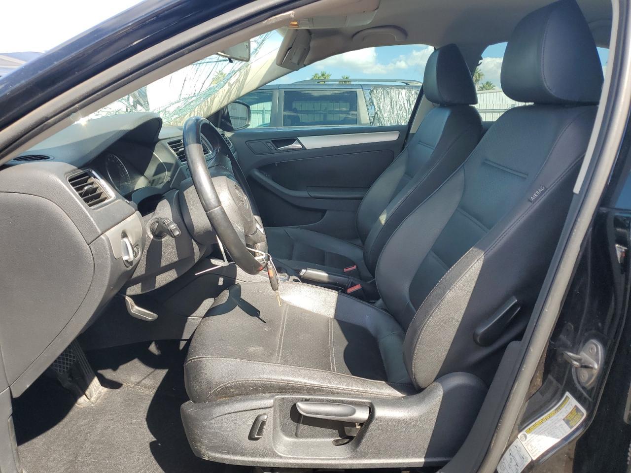 2013 VOLKSWAGEN JETTA