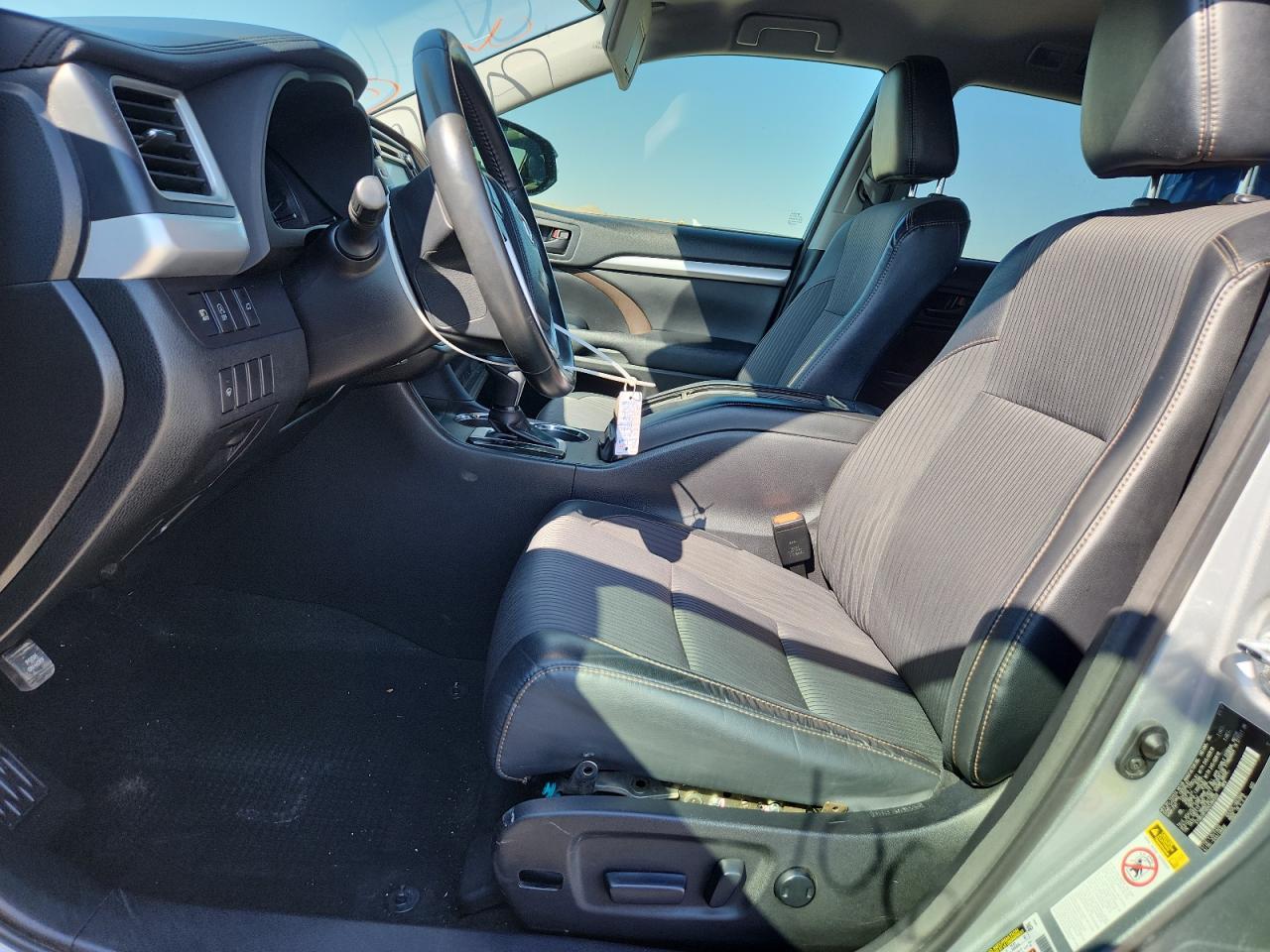 2017 TOYOTA HIGHLANDER