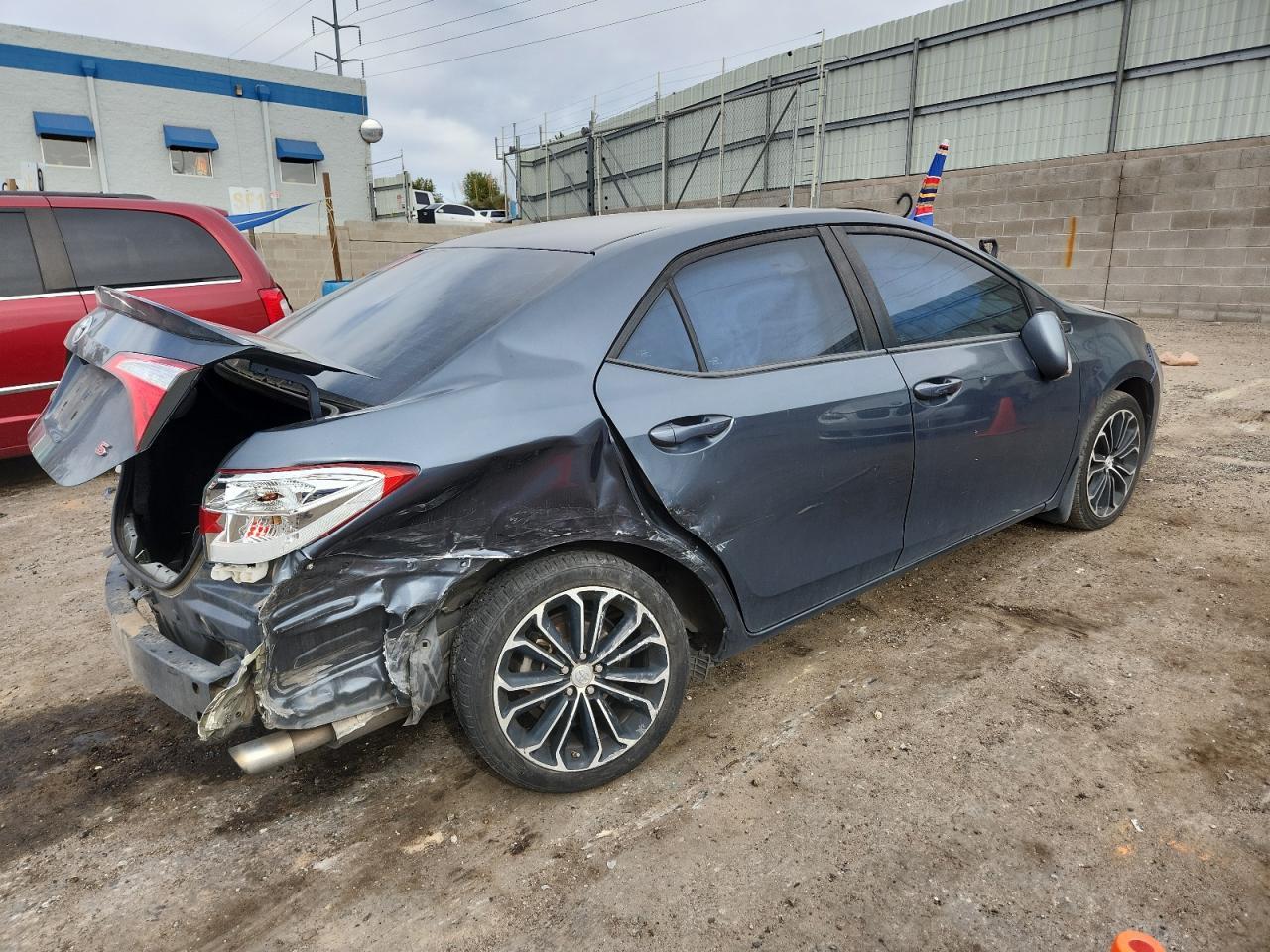 2016 TOYOTA COROLLA