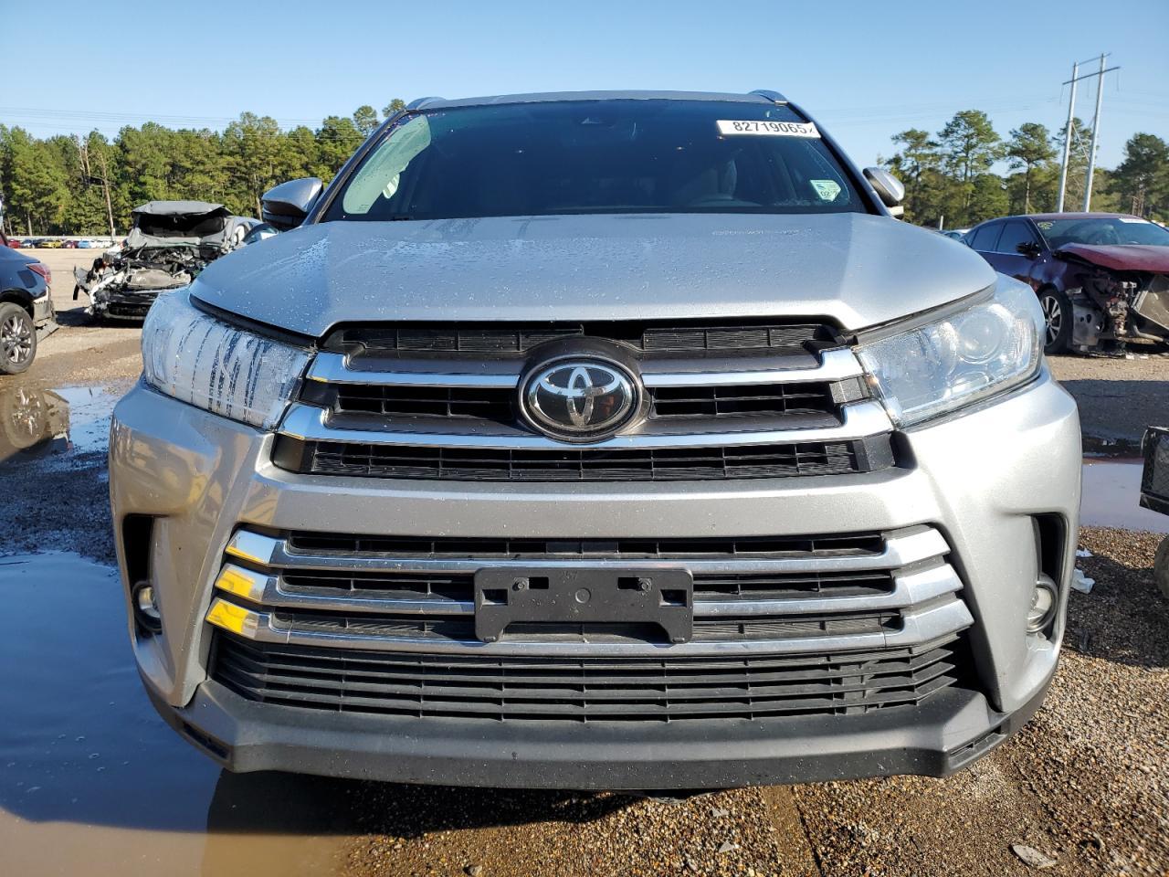 2019 TOYOTA HIGHLANDER