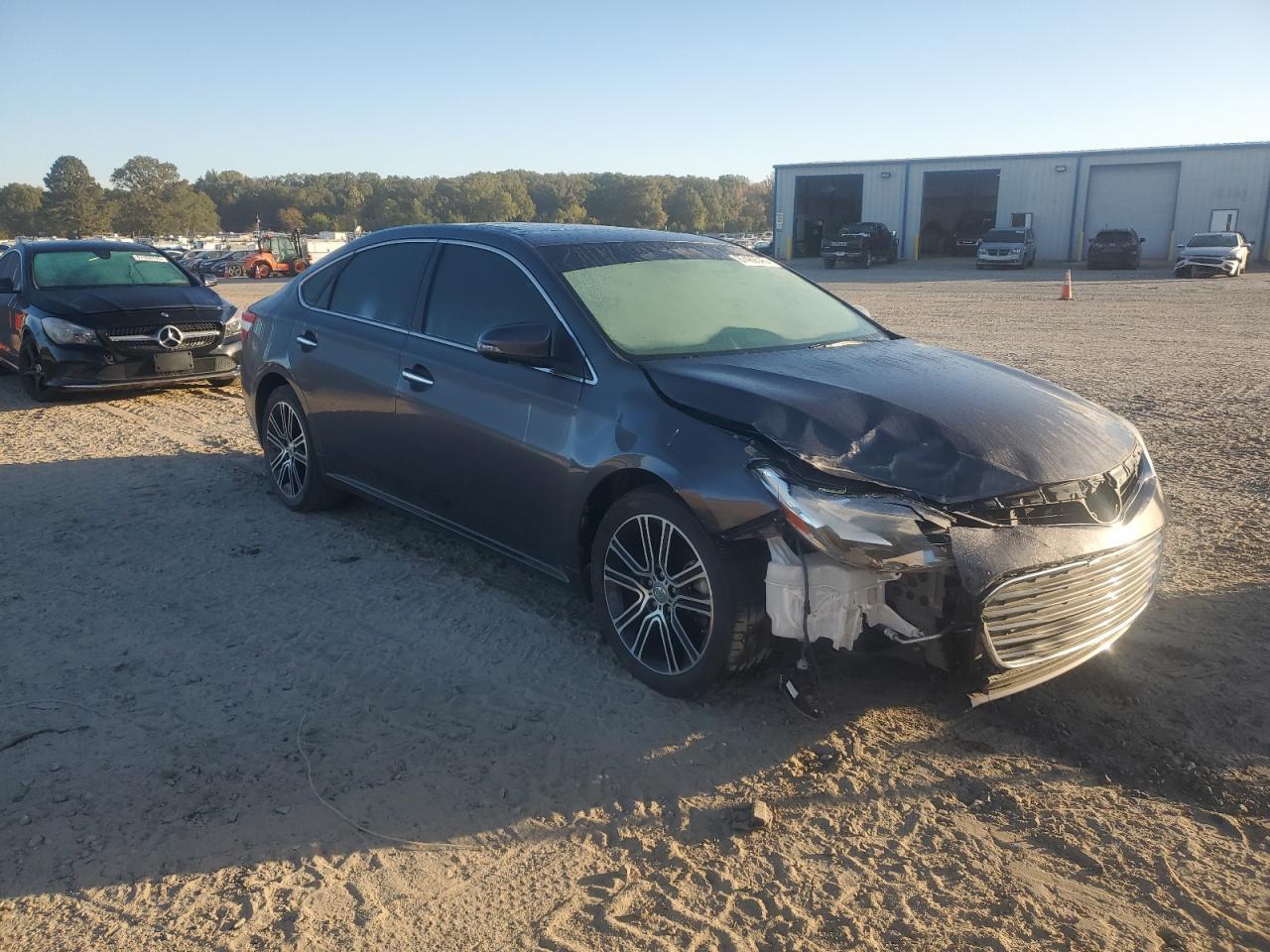 2013 TOYOTA Avalon