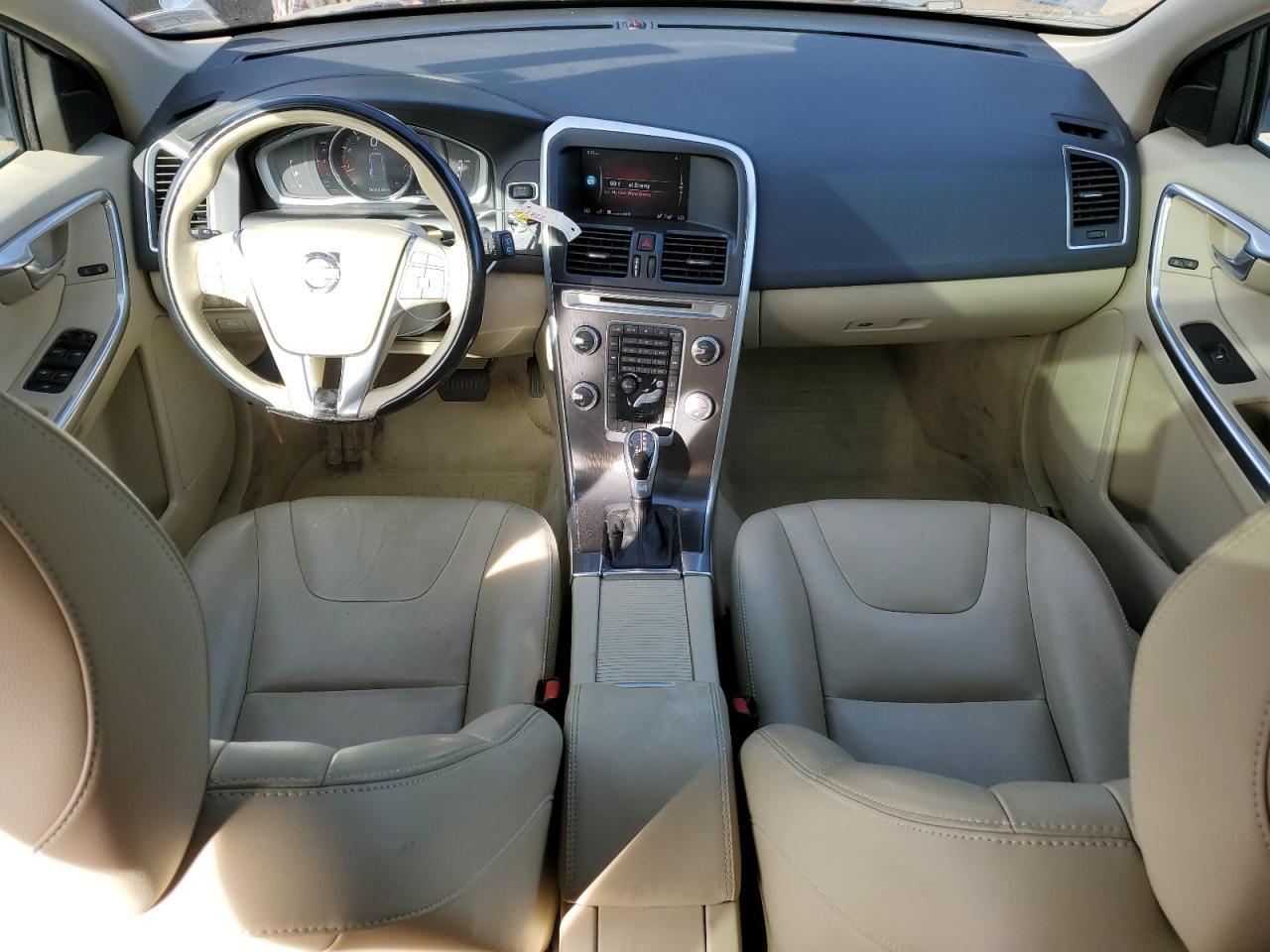2015 VOLVO XC60