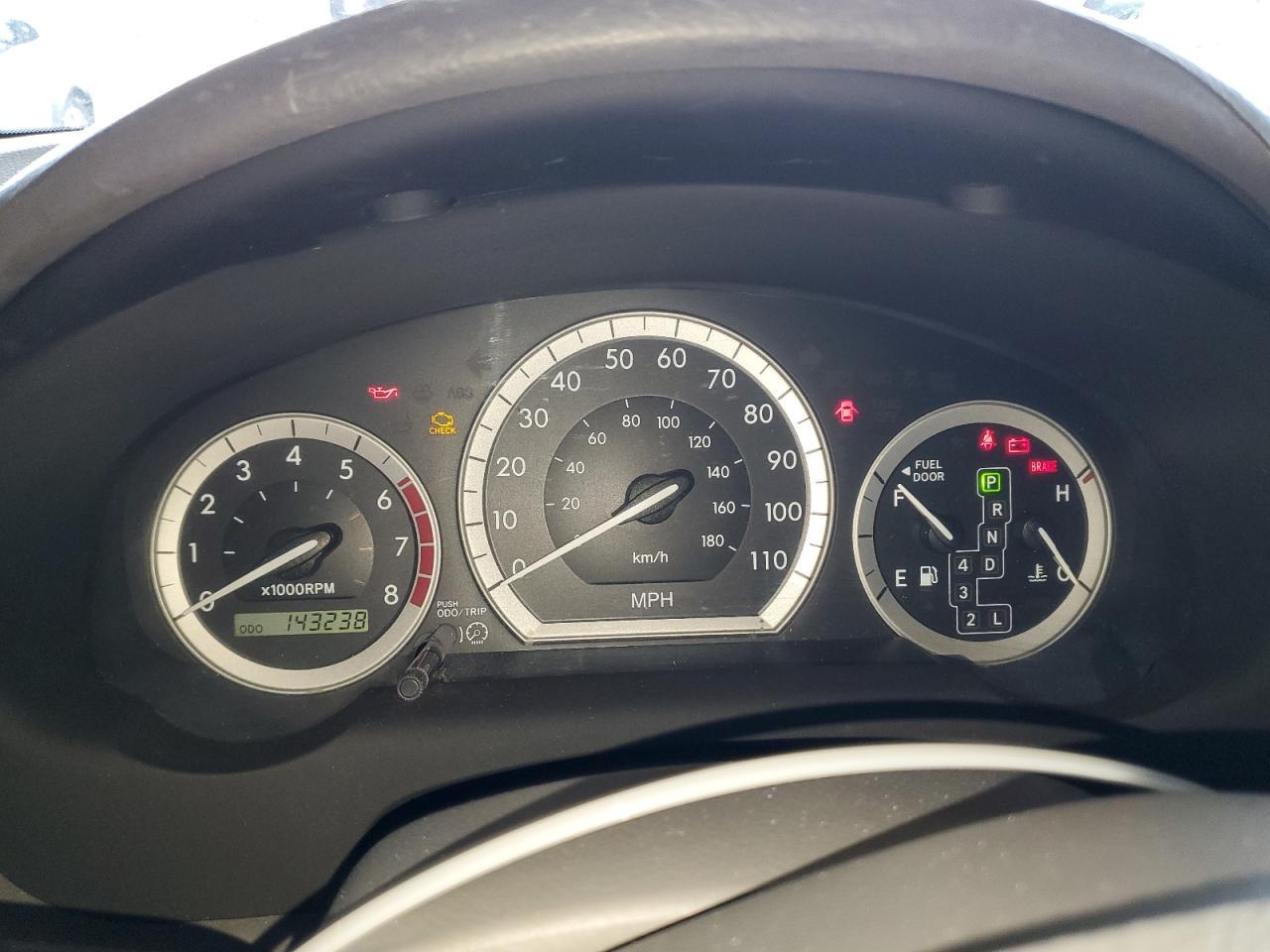 2004 TOYOTA SIENNA