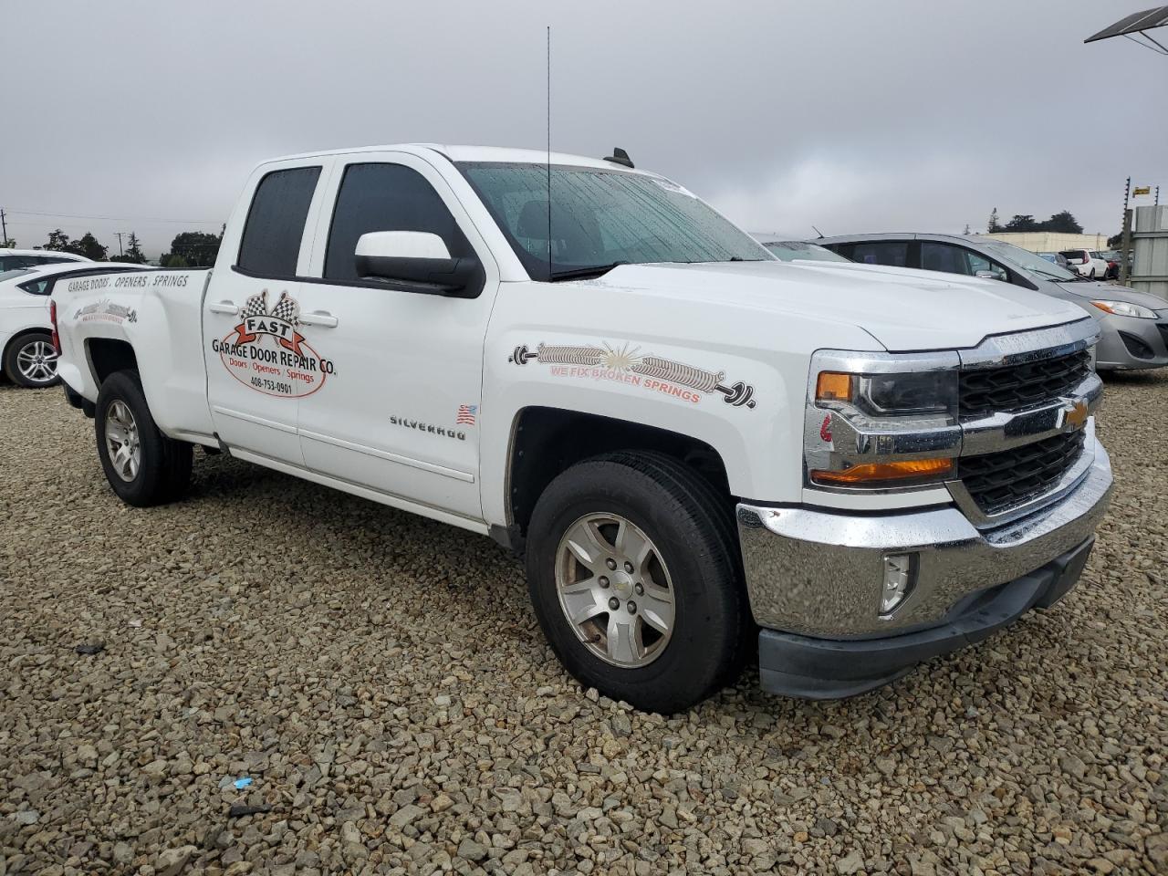2017 CHEVROLET Silverado