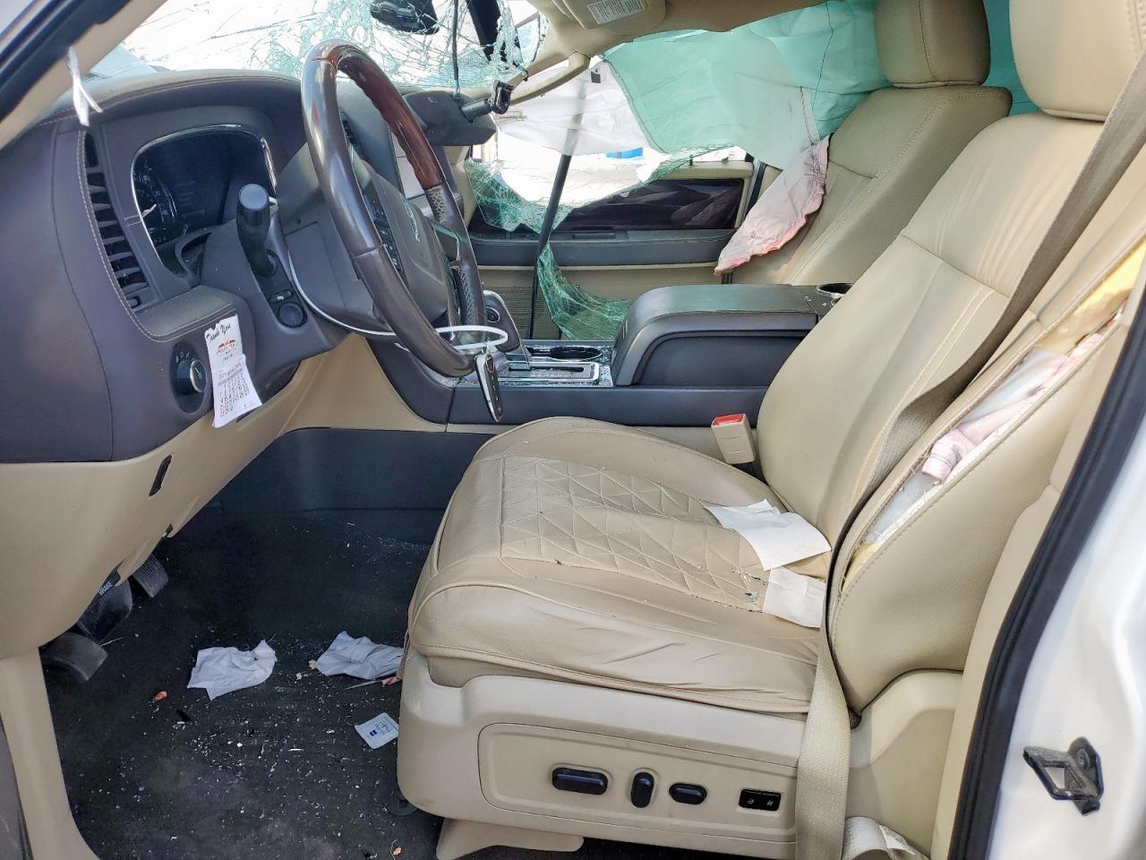 2015 LINCOLN Navigator