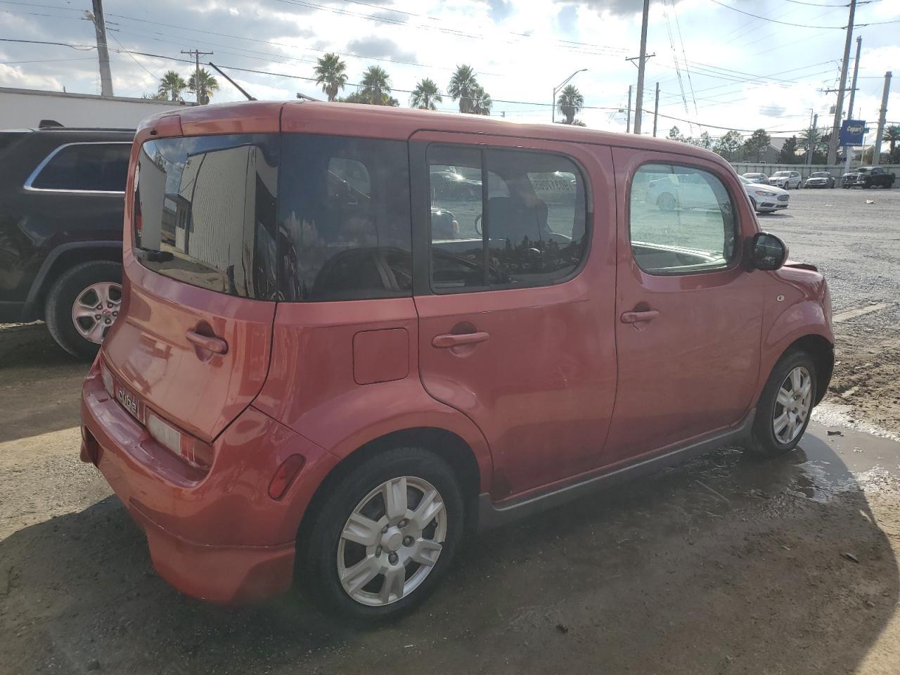 2010 NISSAN CUBE
