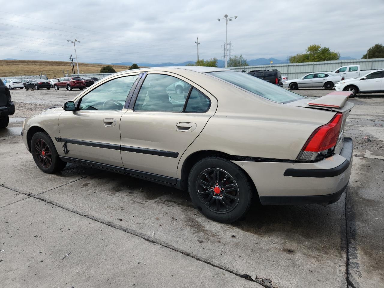2004 VOLVO S60