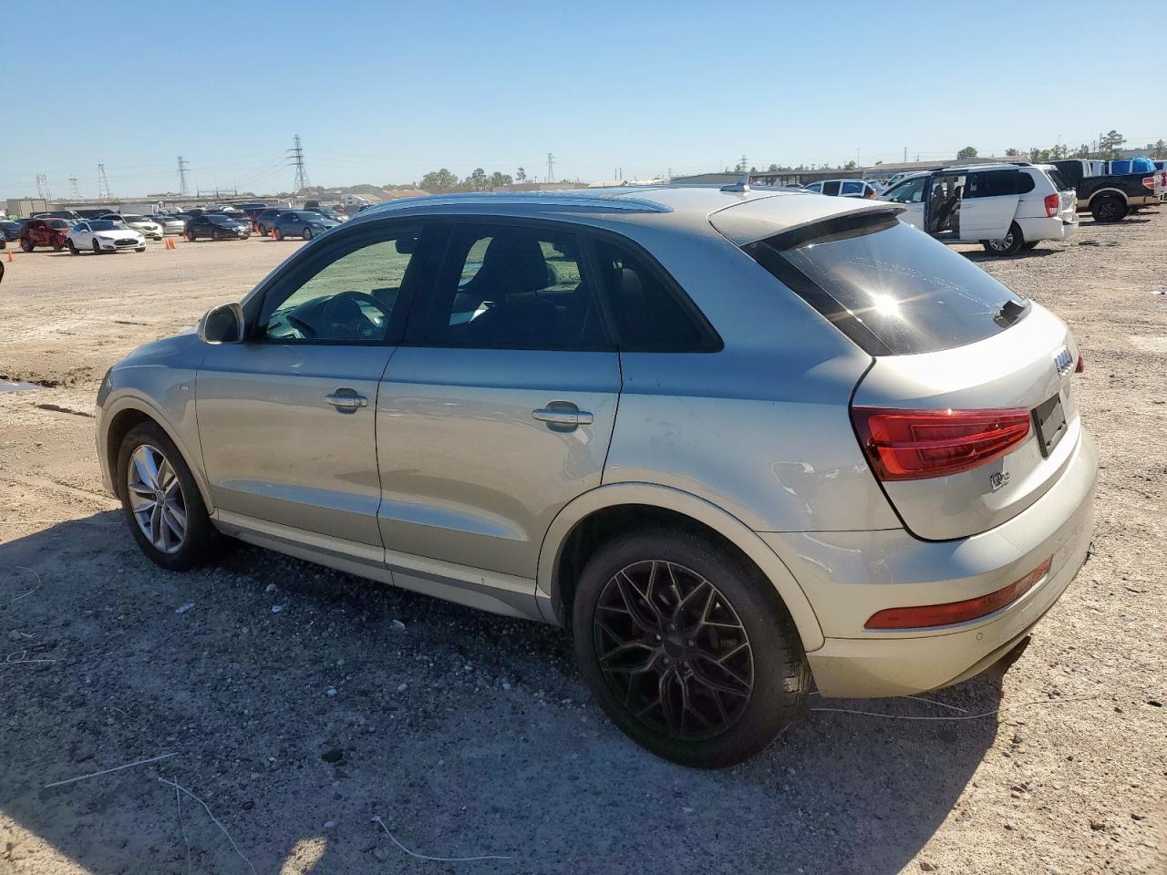 2018 AUDI Q3