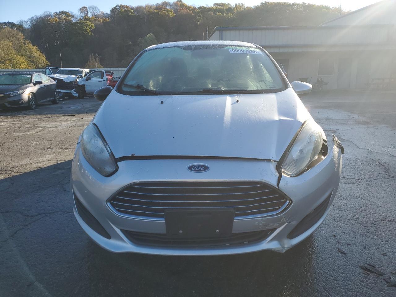 2014 FORD Fiesta