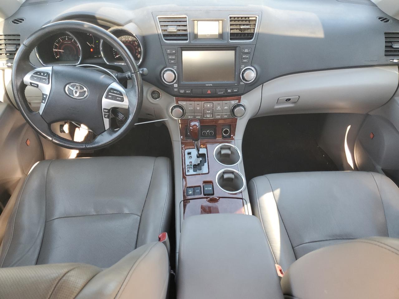2012 TOYOTA HIGHLANDER