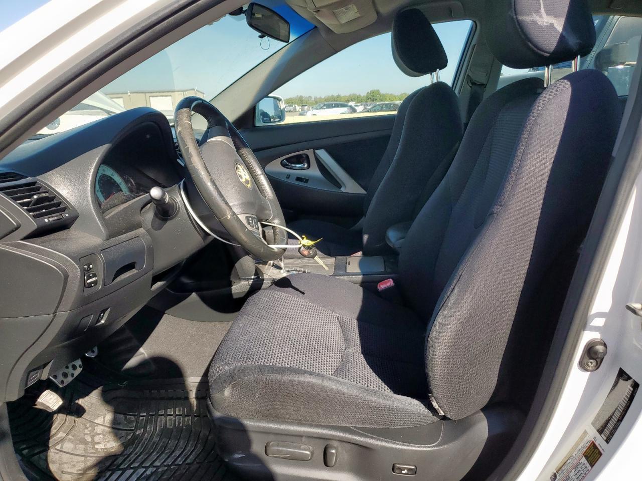 2010 TOYOTA CAMRY