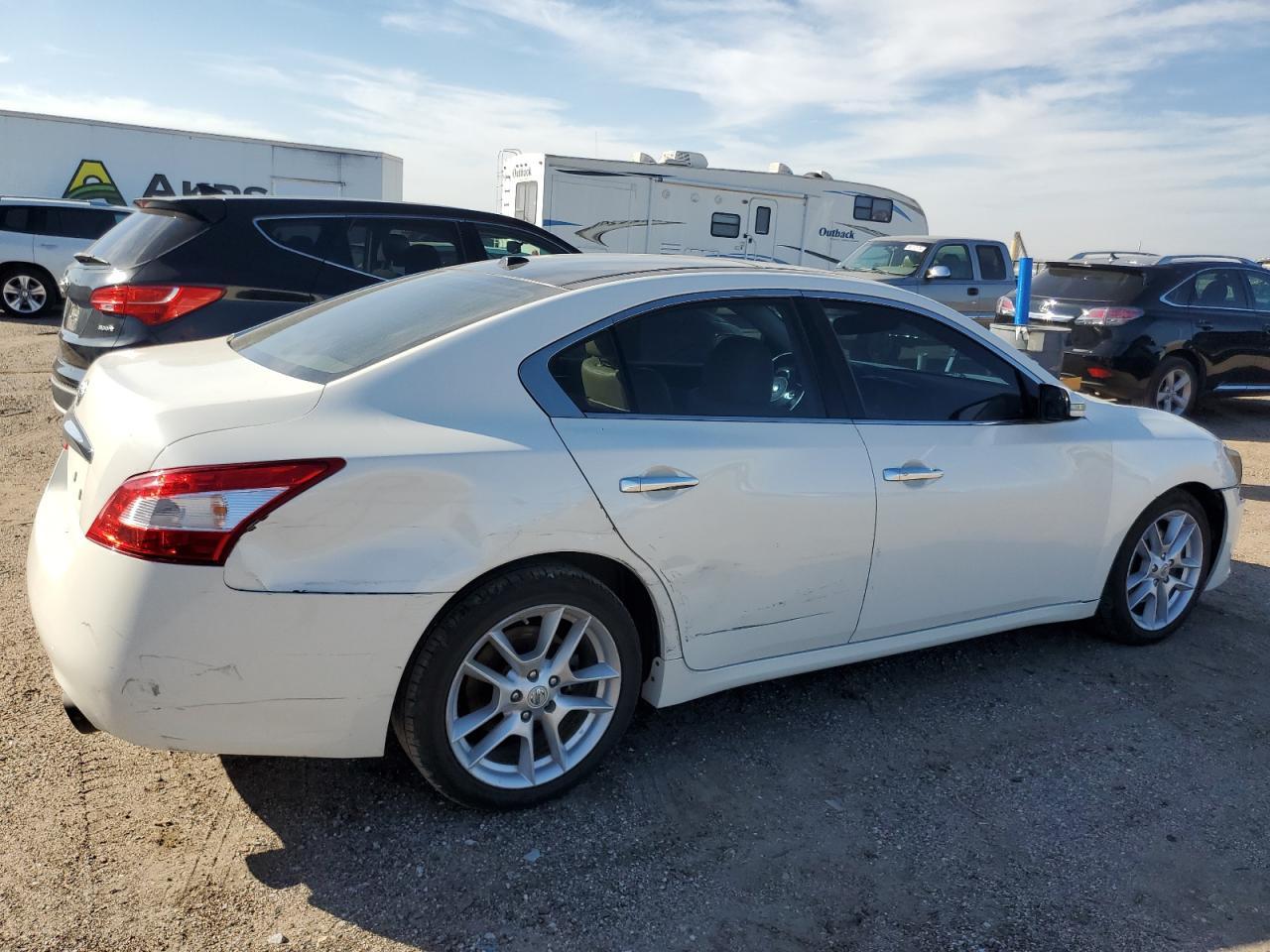 2009 NISSAN Maxima