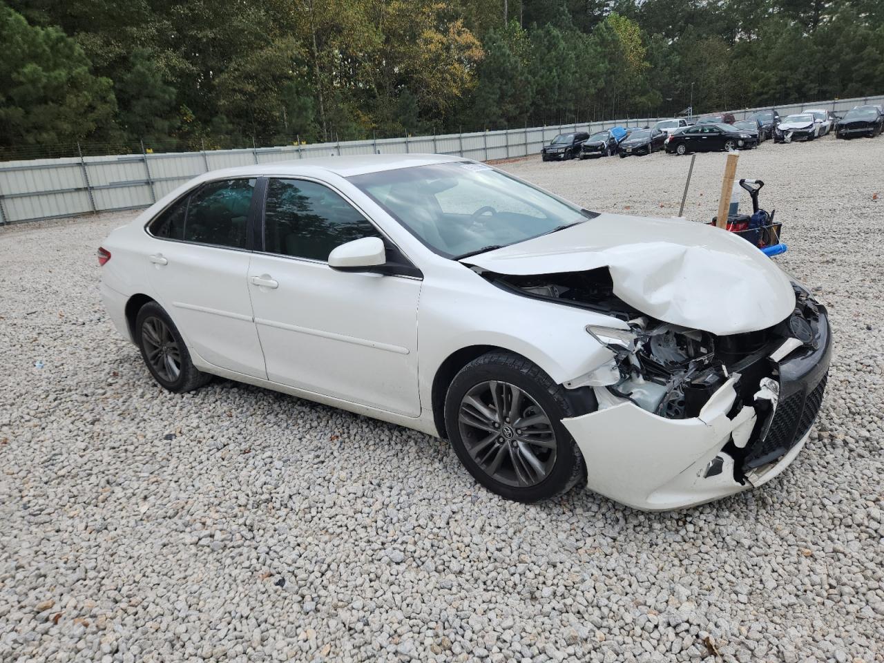 2016 TOYOTA CAMRY