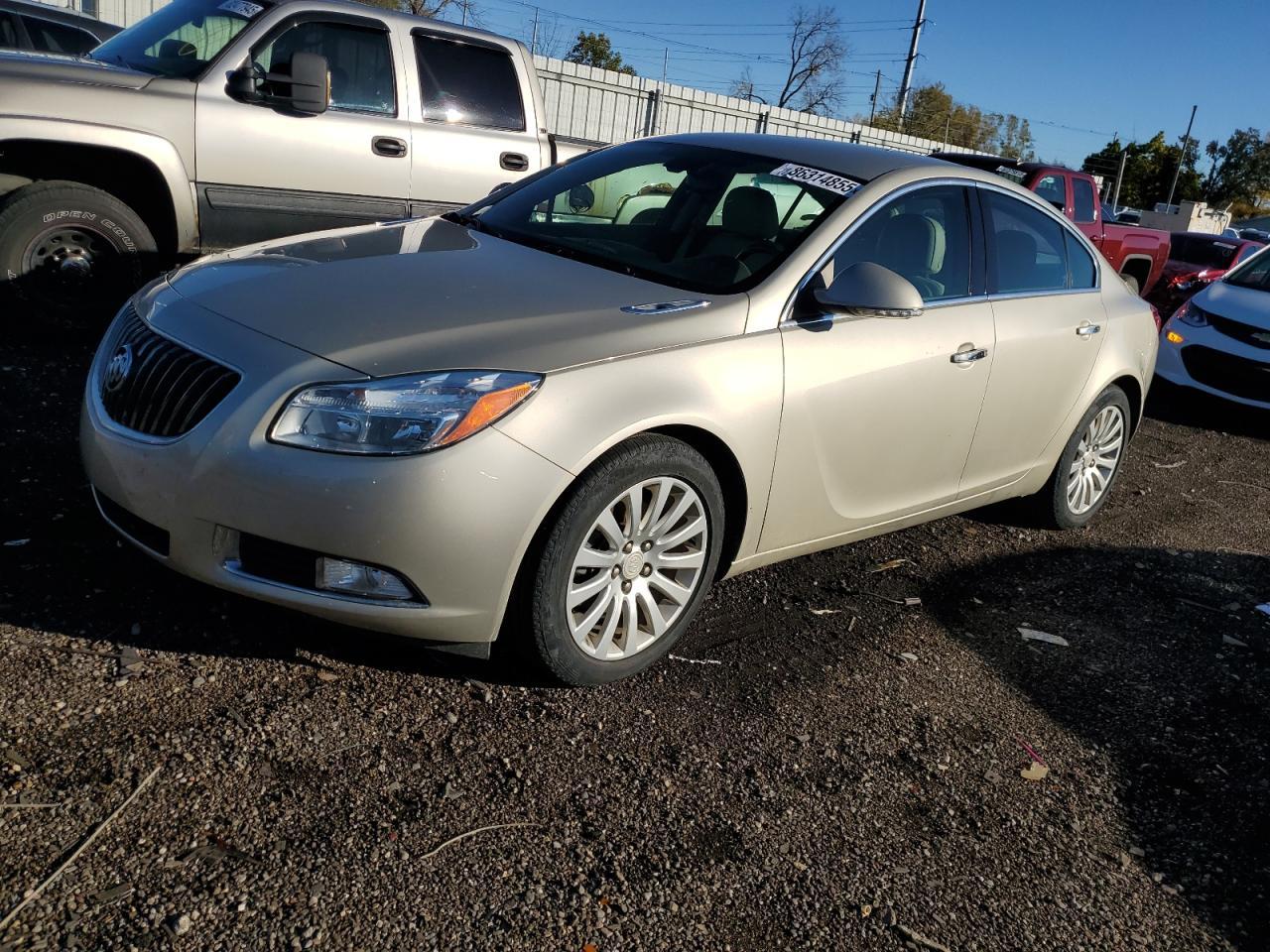 2013 BUICK Regal