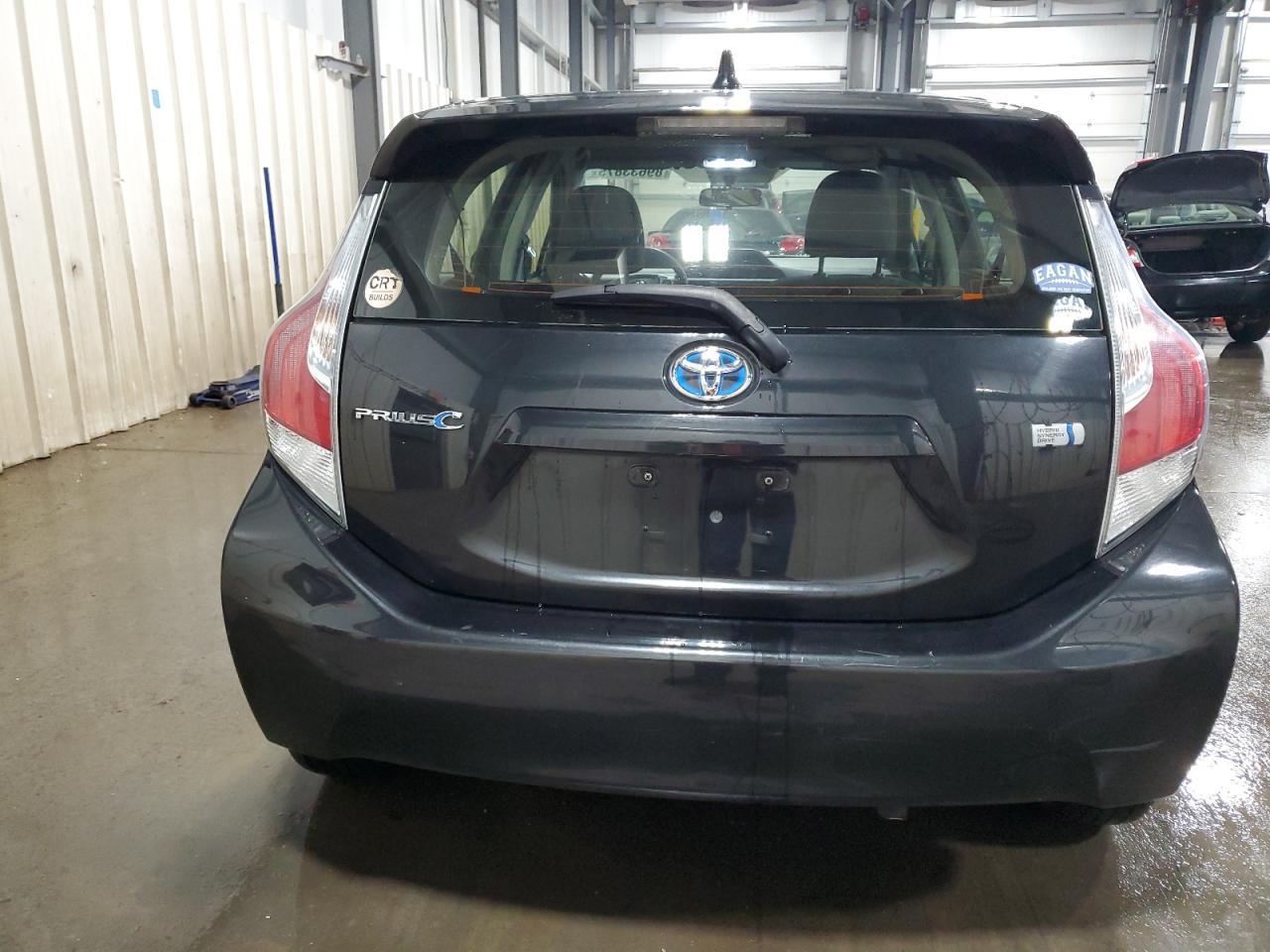 2015 TOYOTA Prius c