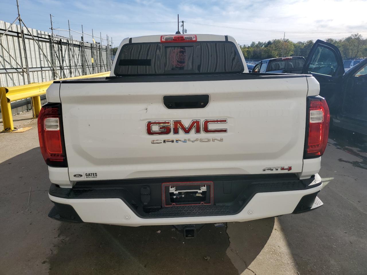 2023 GMC CANYON