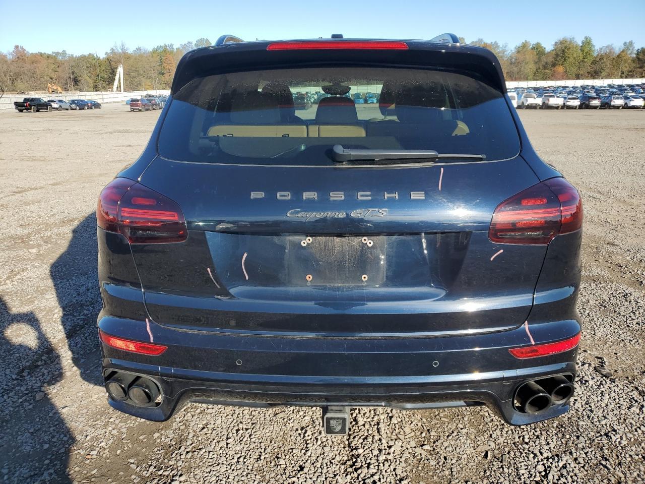 2016 PORSCHE CAYENNE