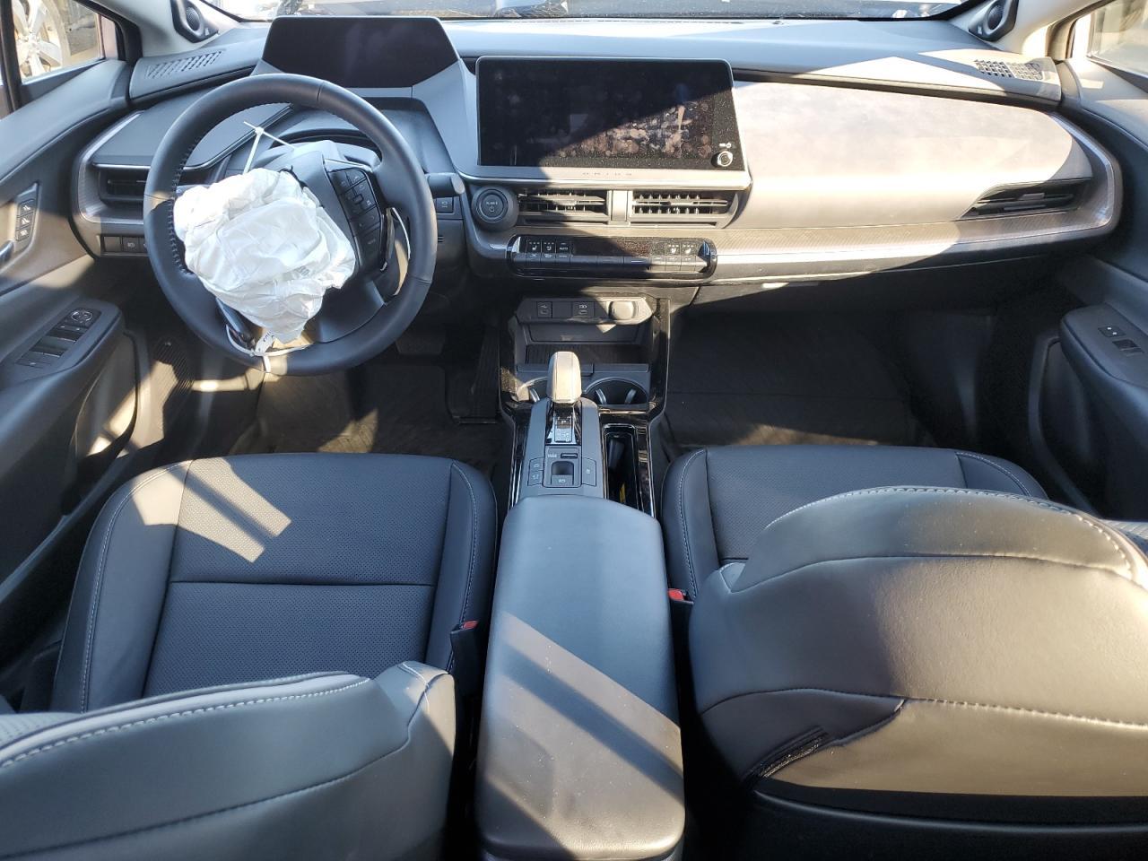 2024 TOYOTA PRIUS