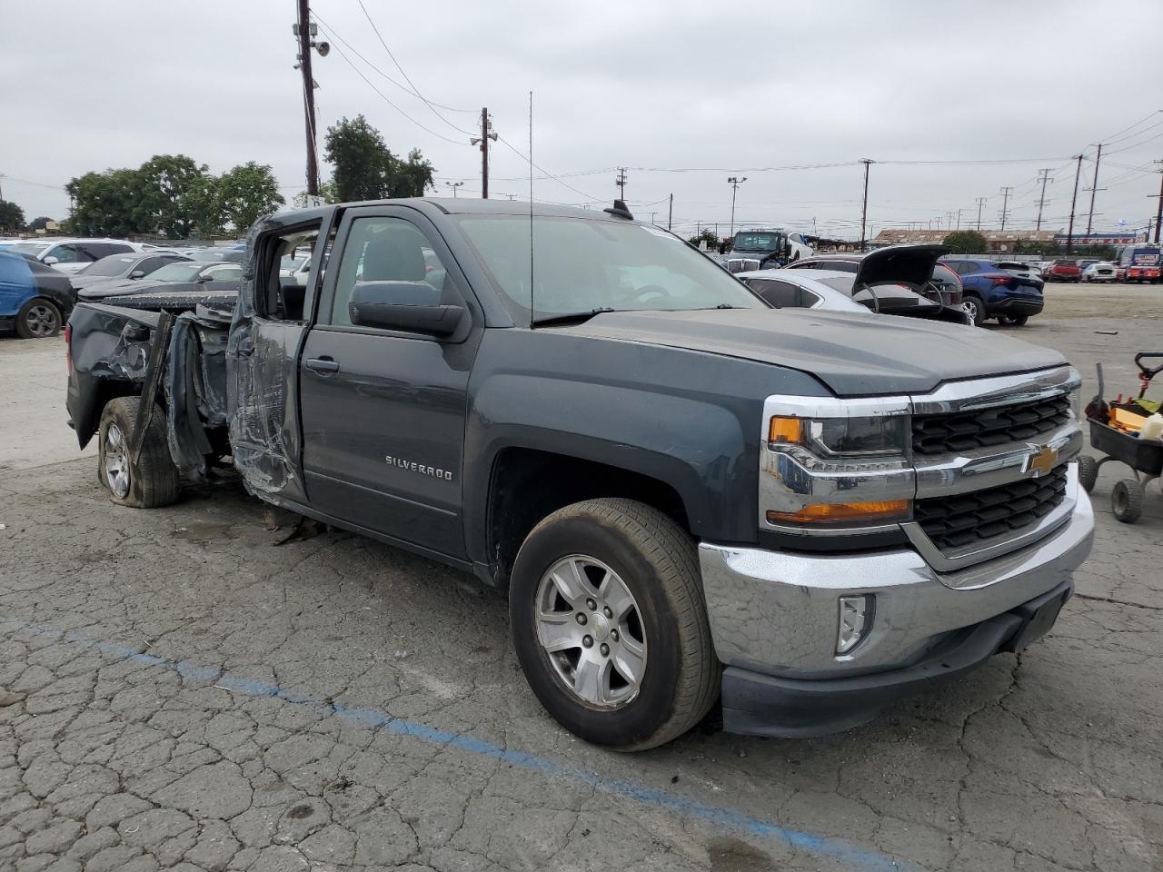 2017 CHEVROLET Silverado