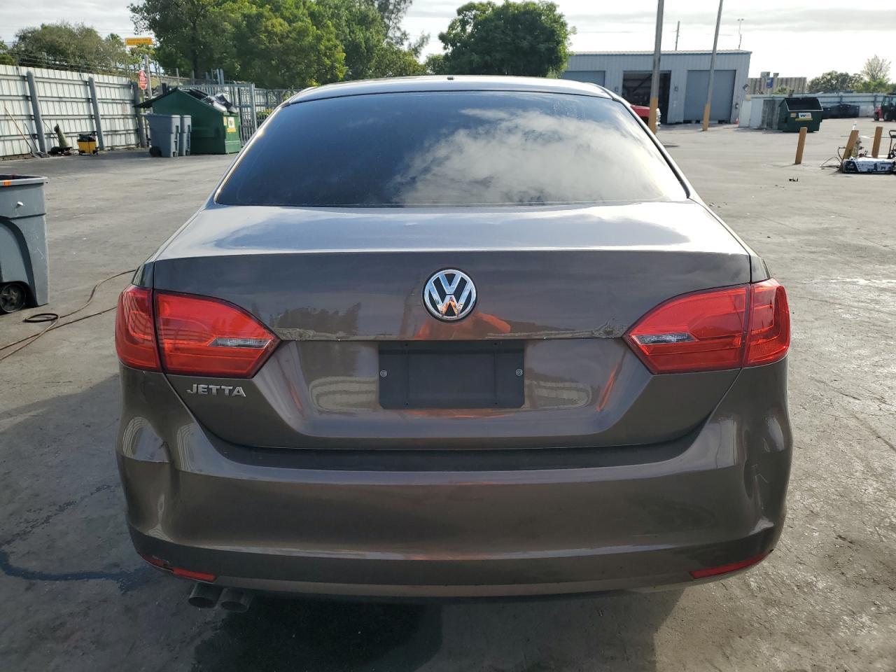 2014 VOLKSWAGEN JETTA