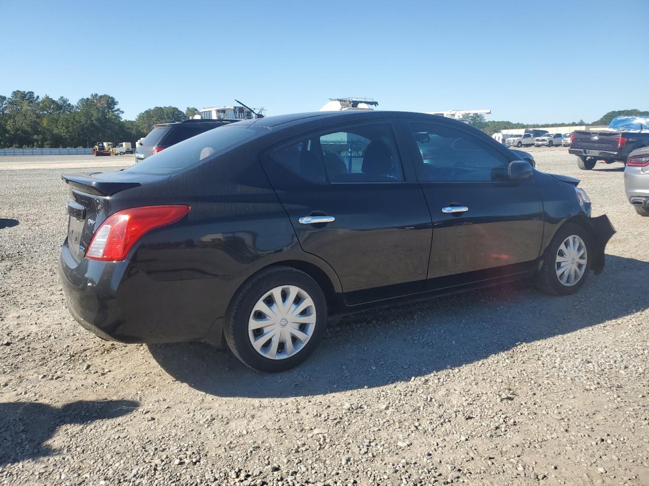 2013 NISSAN VERSA