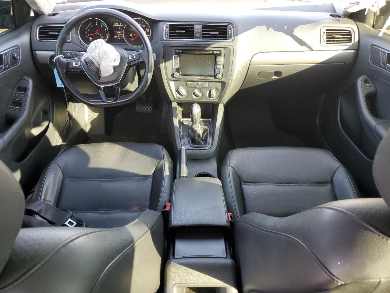 2015 VOLKSWAGEN JETTA