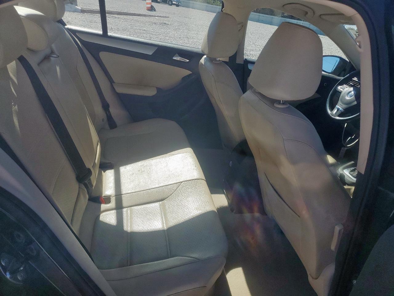 2013 VOLKSWAGEN JETTA