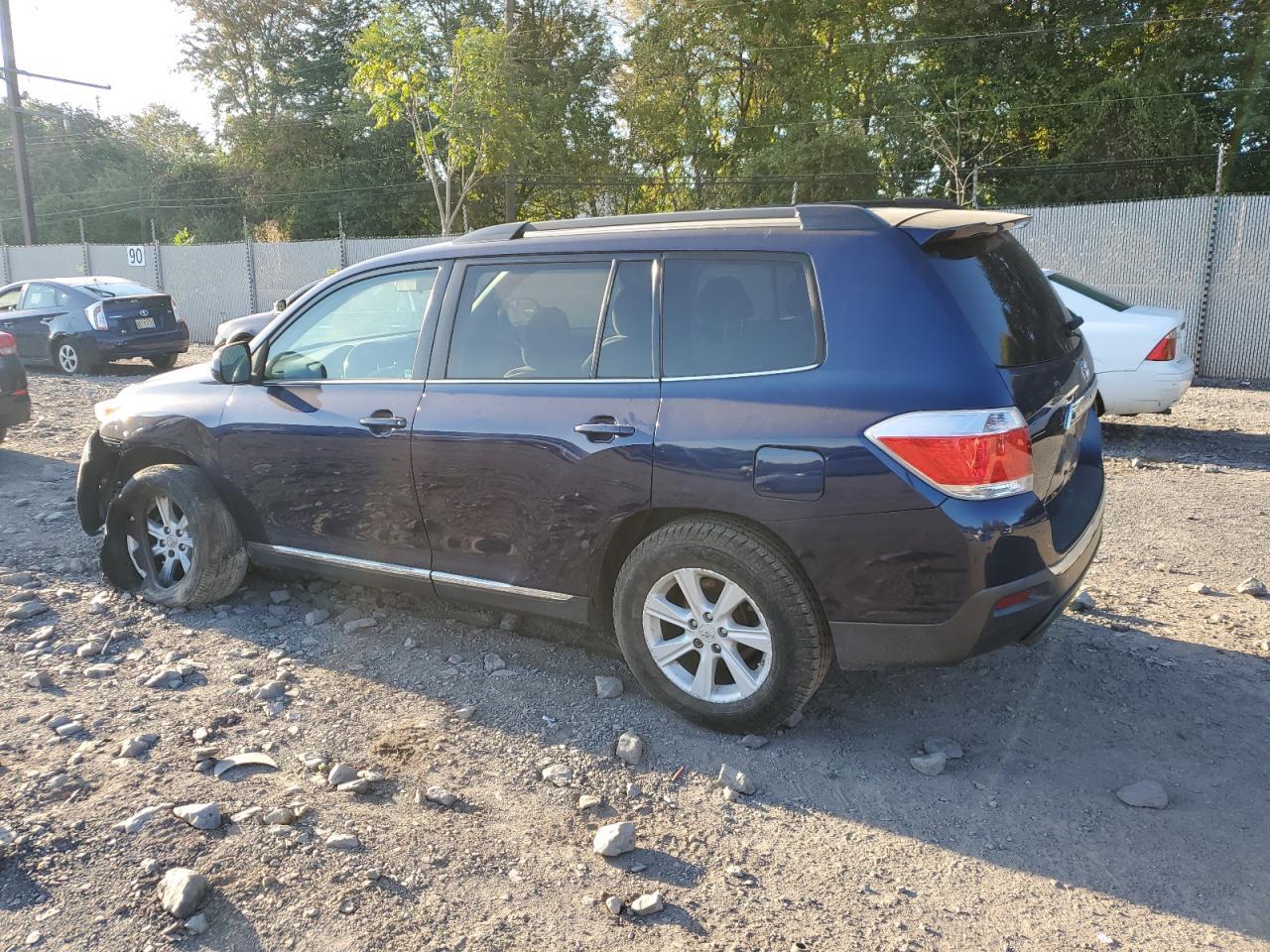 2013 TOYOTA HIGHLANDER