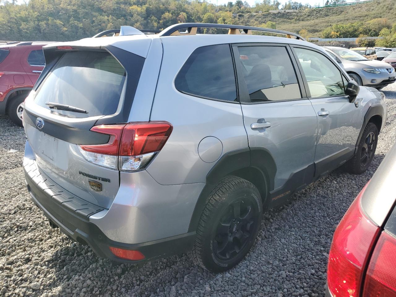 2022 SUBARU FORESTER