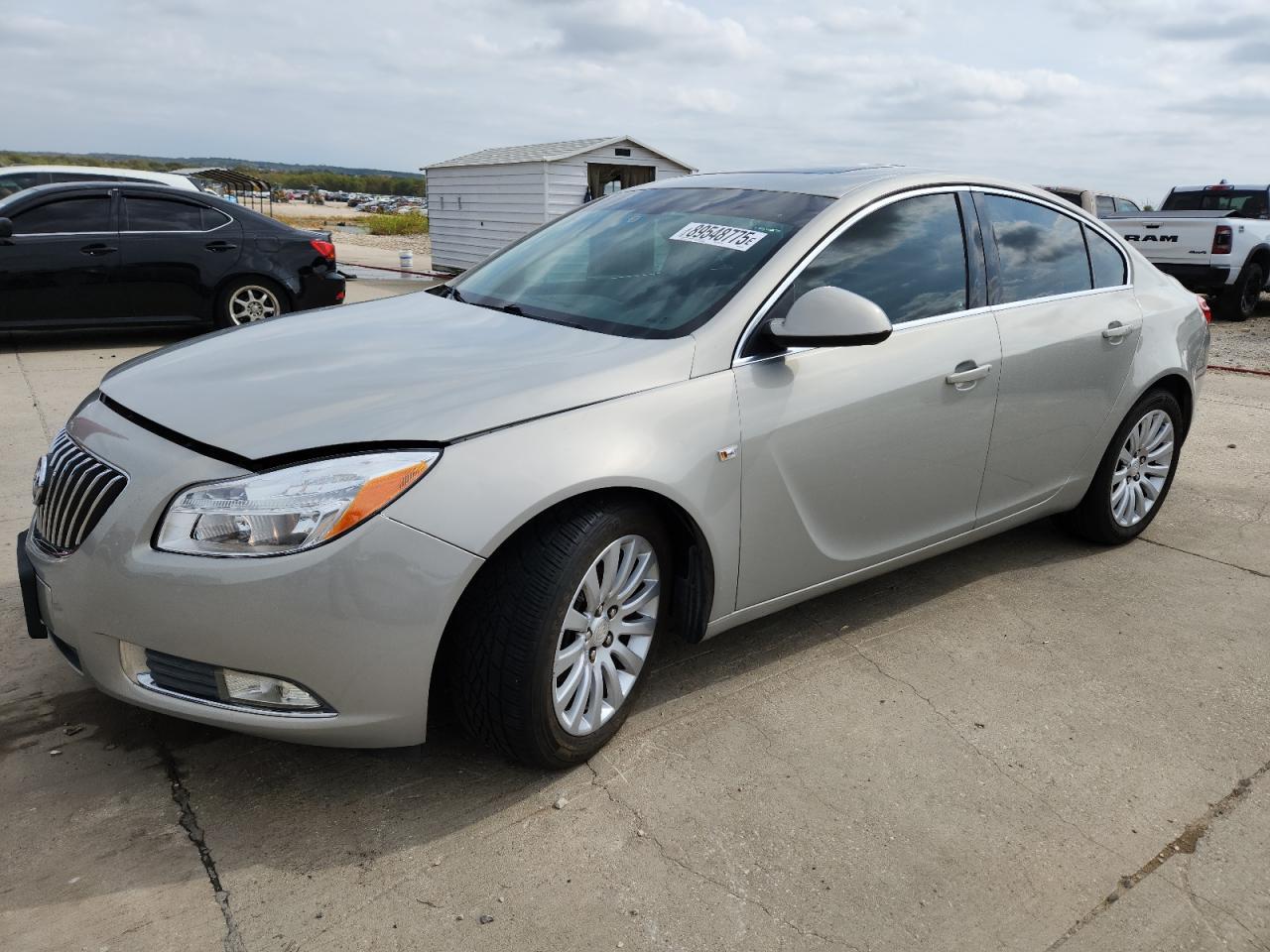 2011 BUICK Regal
