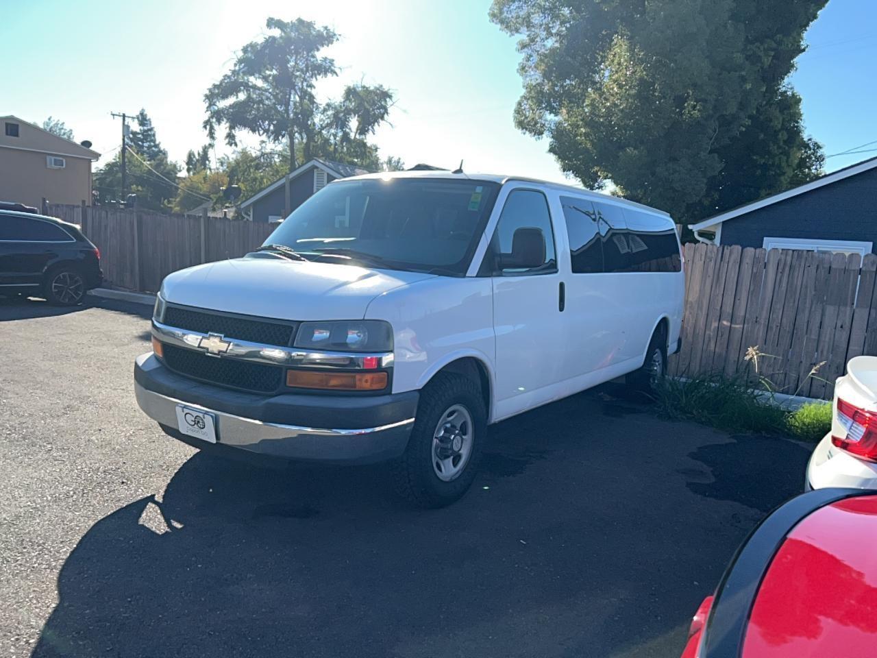 2011 CHEVROLET Express 3500