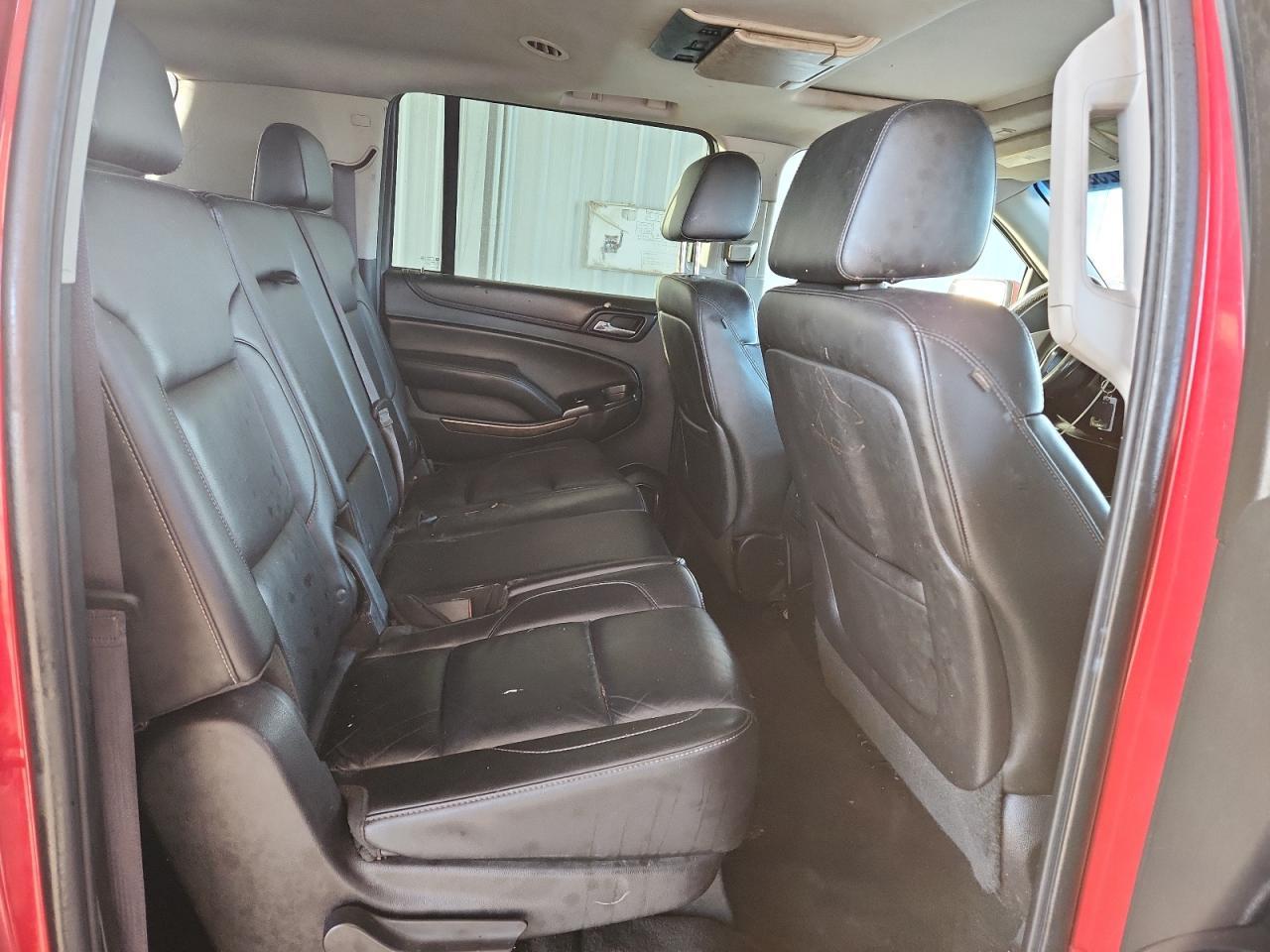 2015 CHEVROLET Suburban