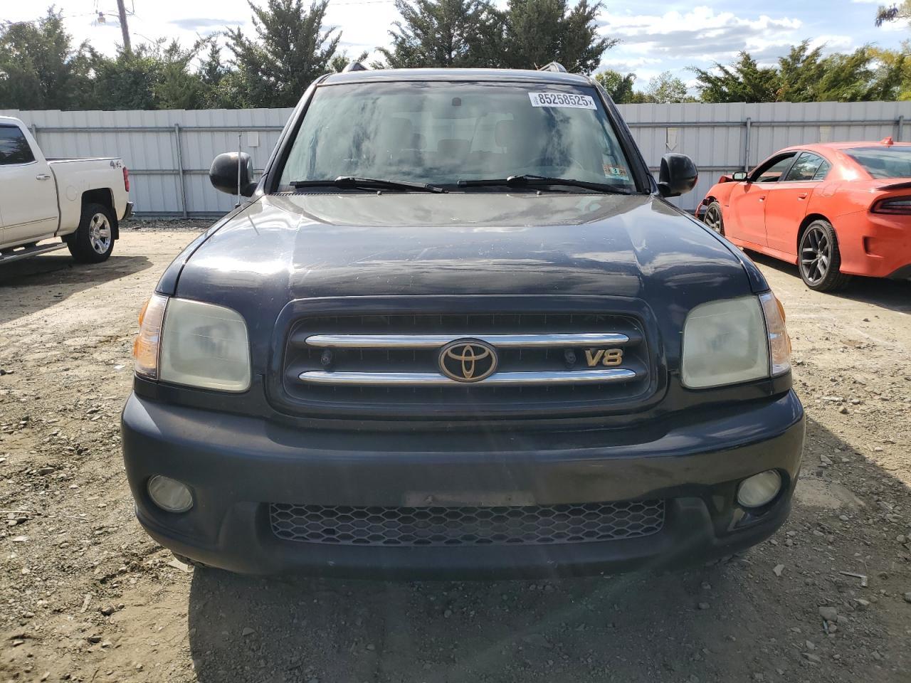 2002 TOYOTA Sequoia