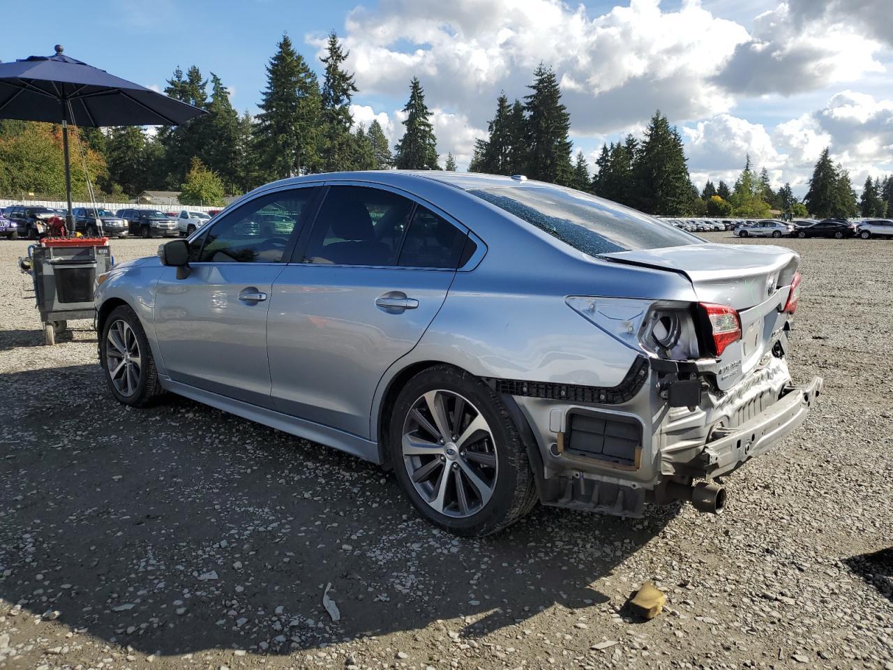 2015 SUBARU Legacy