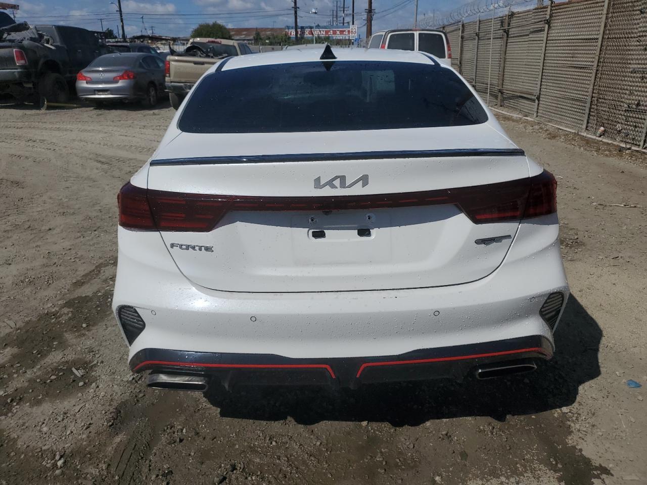 2023 KIA FORTE