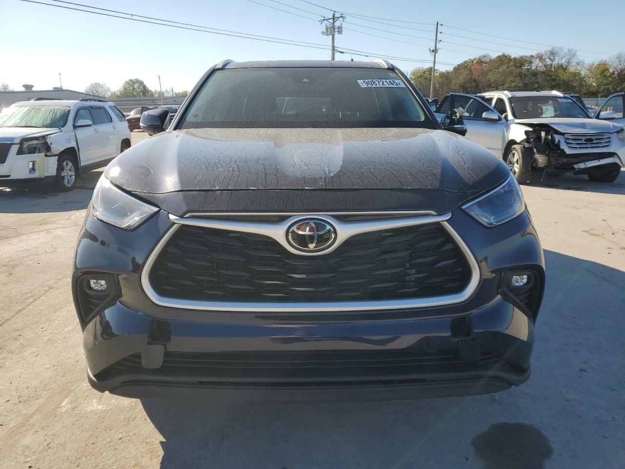 2022 TOYOTA HIGHLANDER