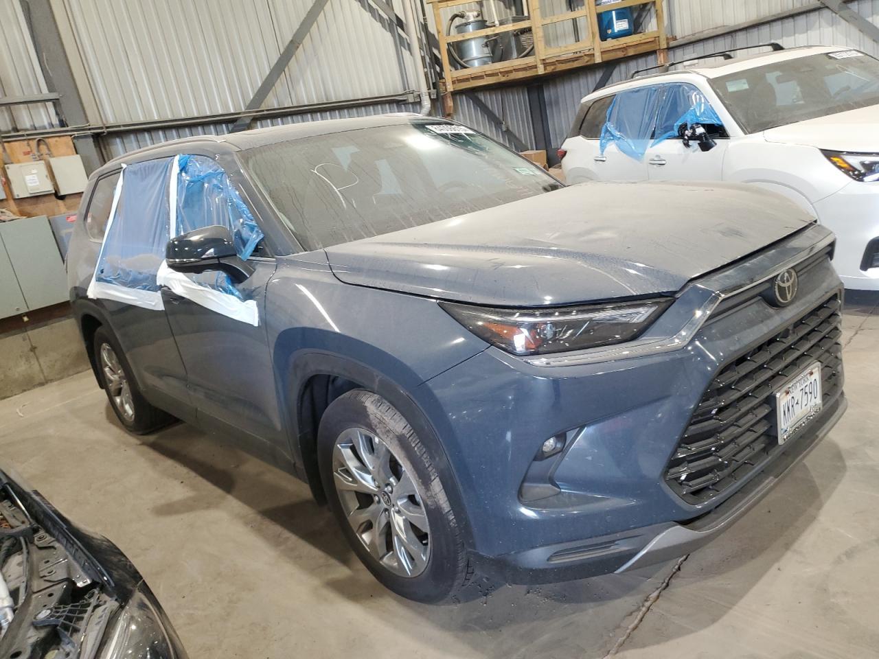 2024 TOYOTA HIGHLANDER