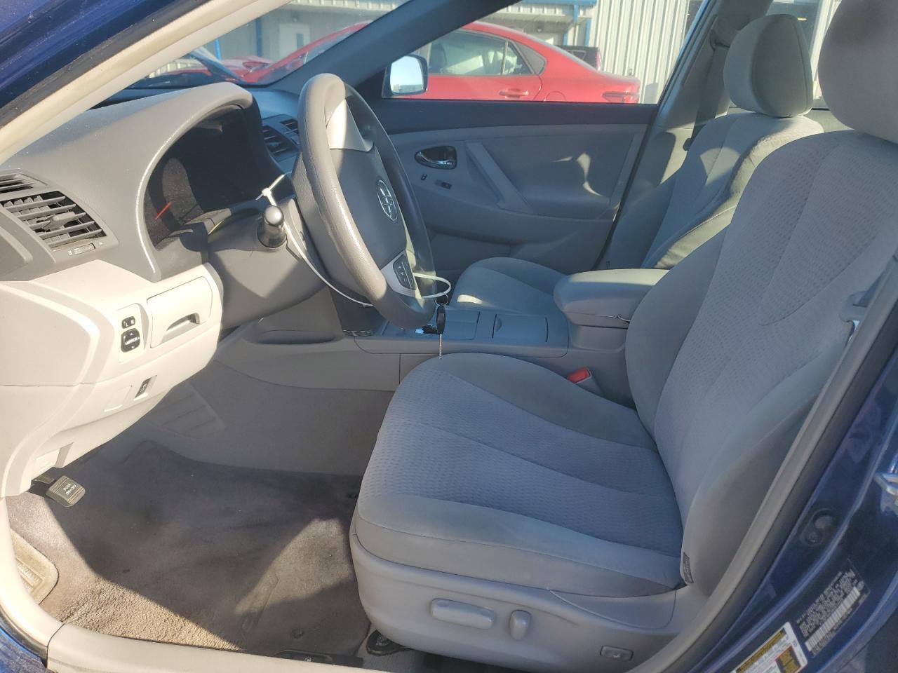 2011 TOYOTA CAMRY
