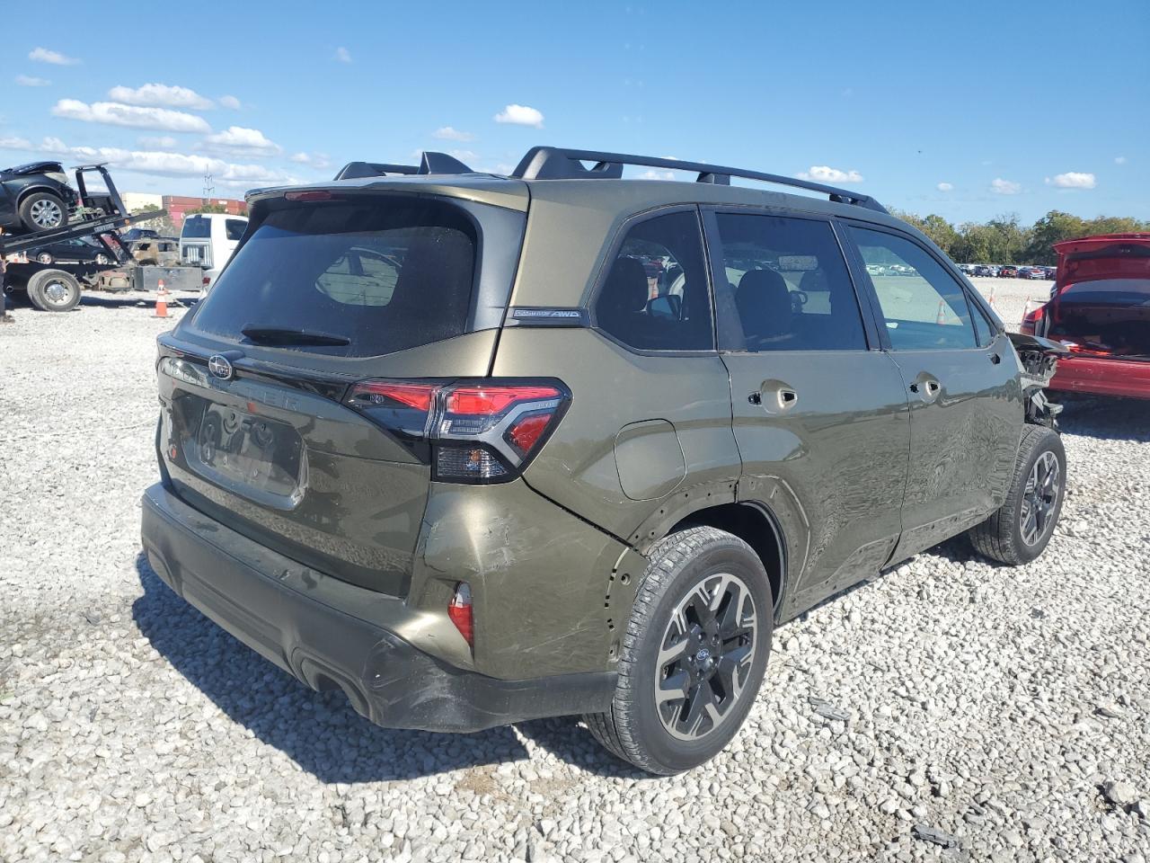 2025 SUBARU FORESTER