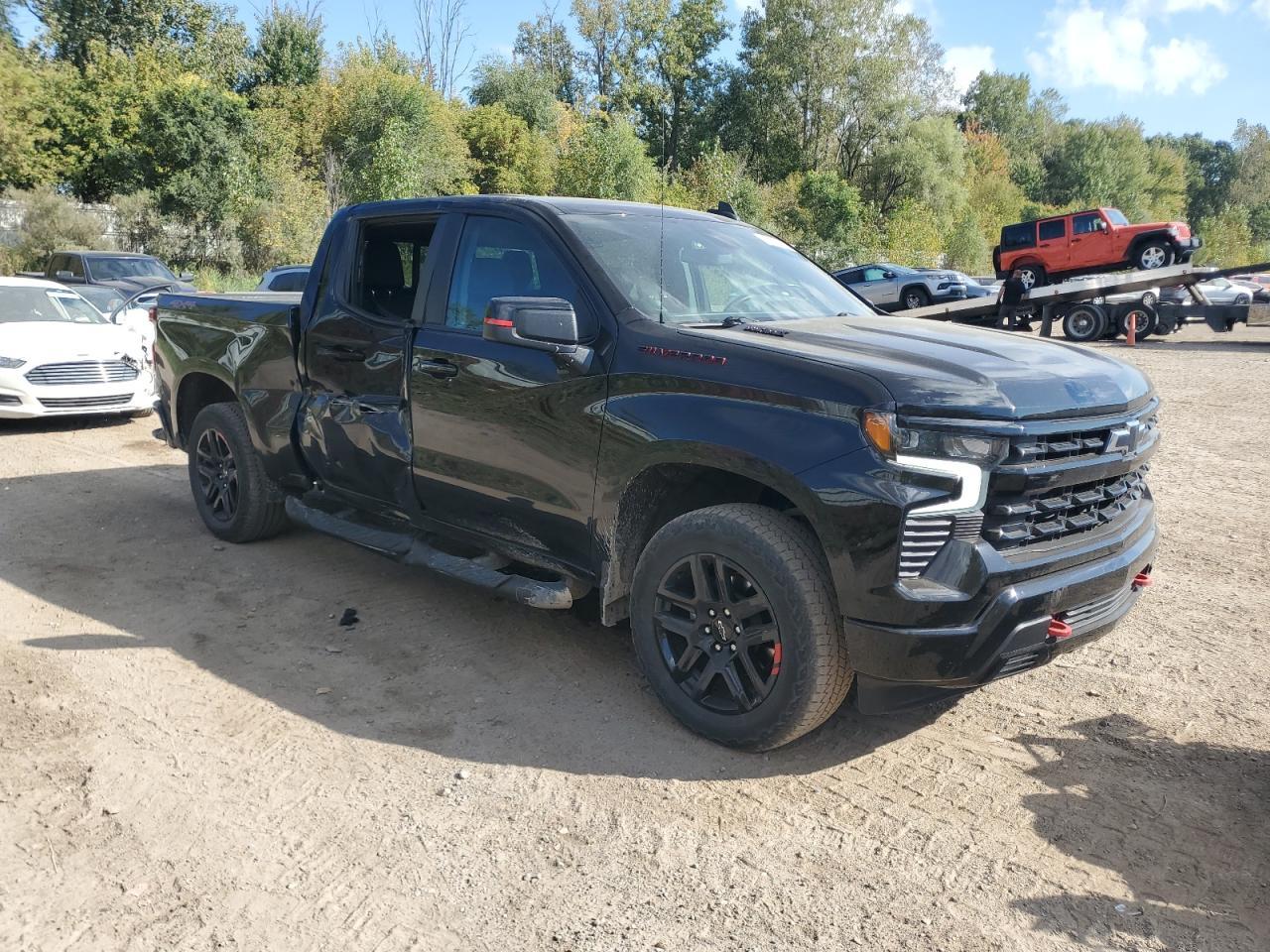 2023 CHEVROLET Silverado
