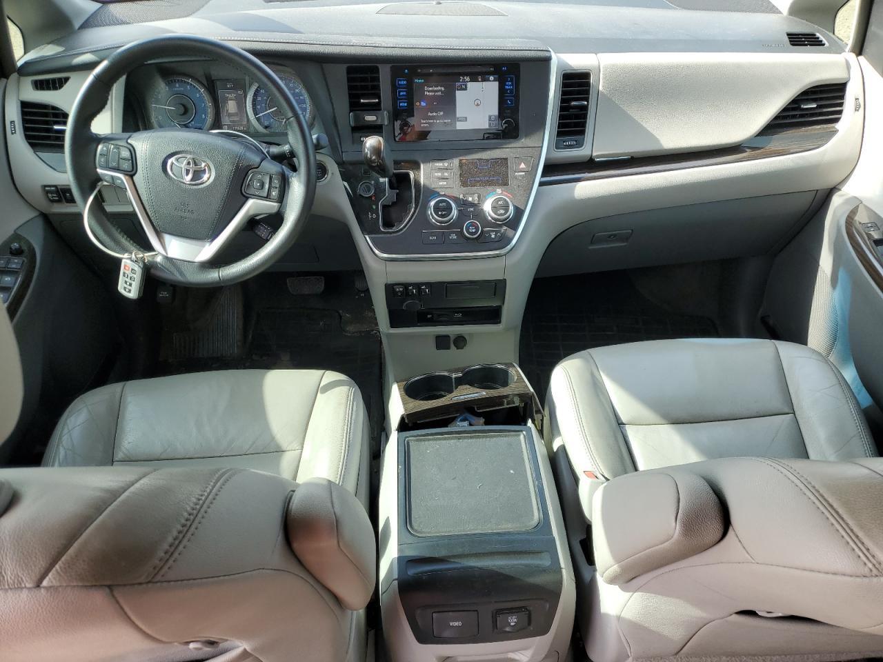 2015 TOYOTA SIENNA