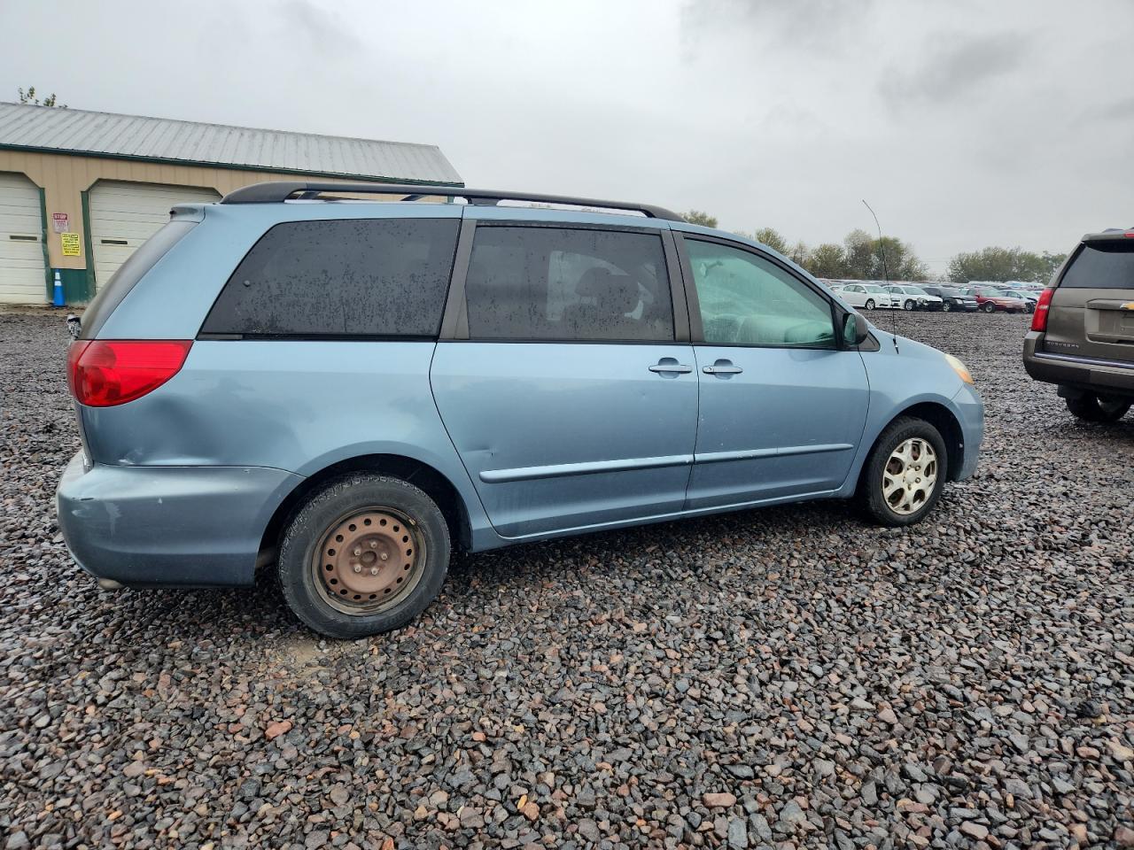 2006 TOYOTA SIENNA